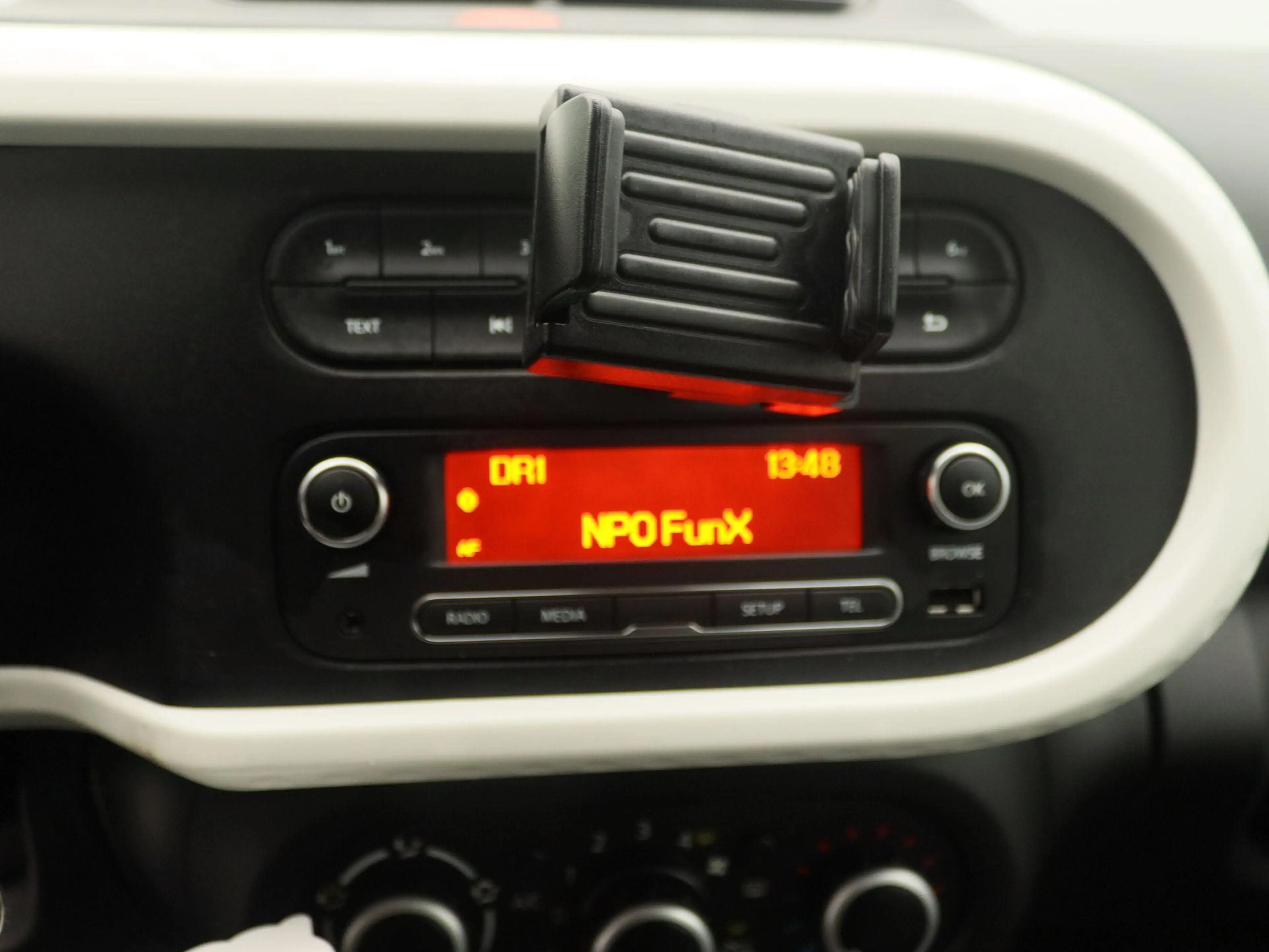 Renault Twingo 1.0 SCe Collection | Pack Look Exterieur 'Blanc' | — photo 9