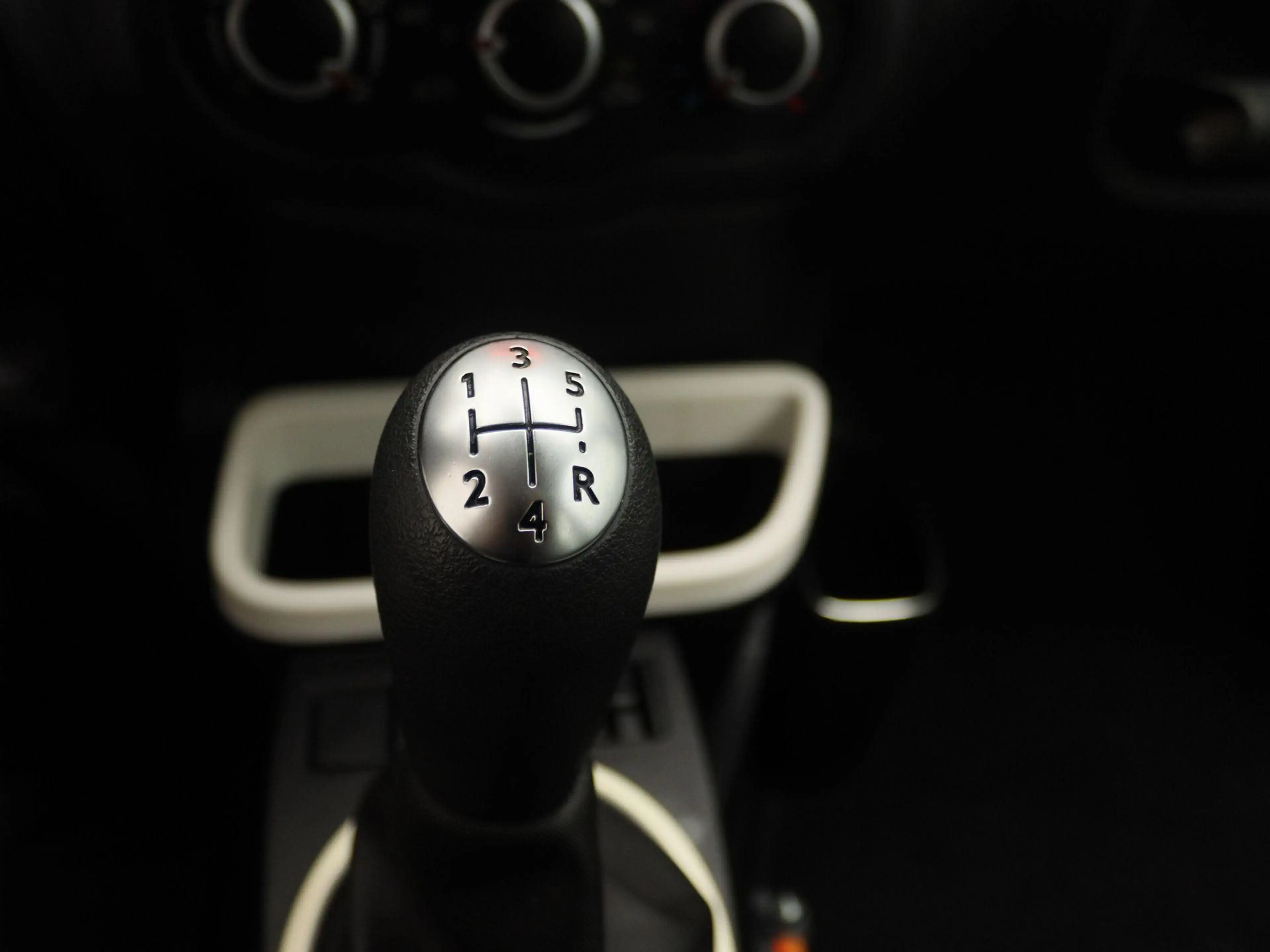 Renault Twingo 1.0 SCe Collection | Pack Look Exterieur 'Blanc' | — photo 10