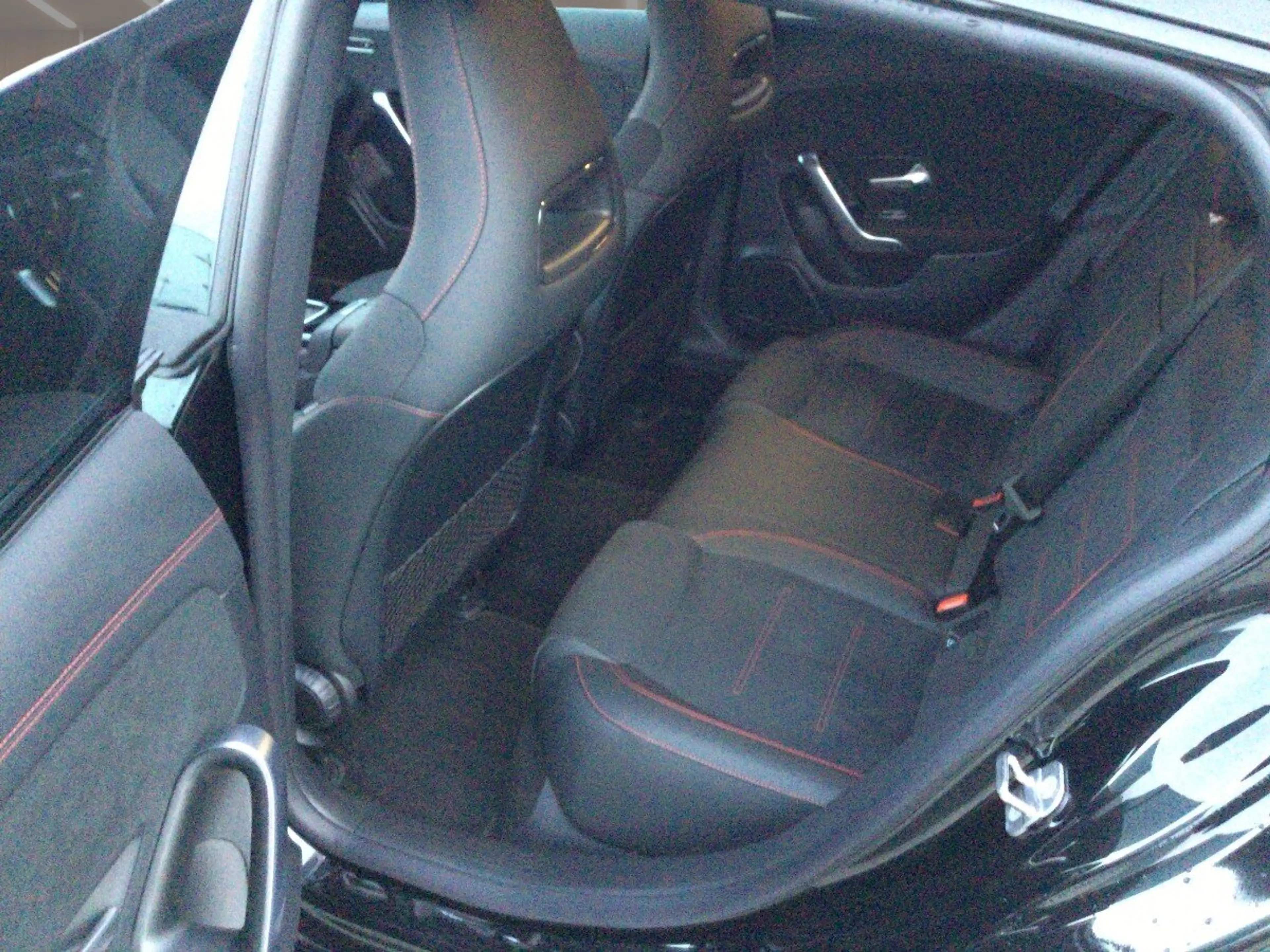 Mercedes-Benz CLA 200 CLA 200 Shooting Brake AMG Line/Navi/Keyless-Go — photo 7