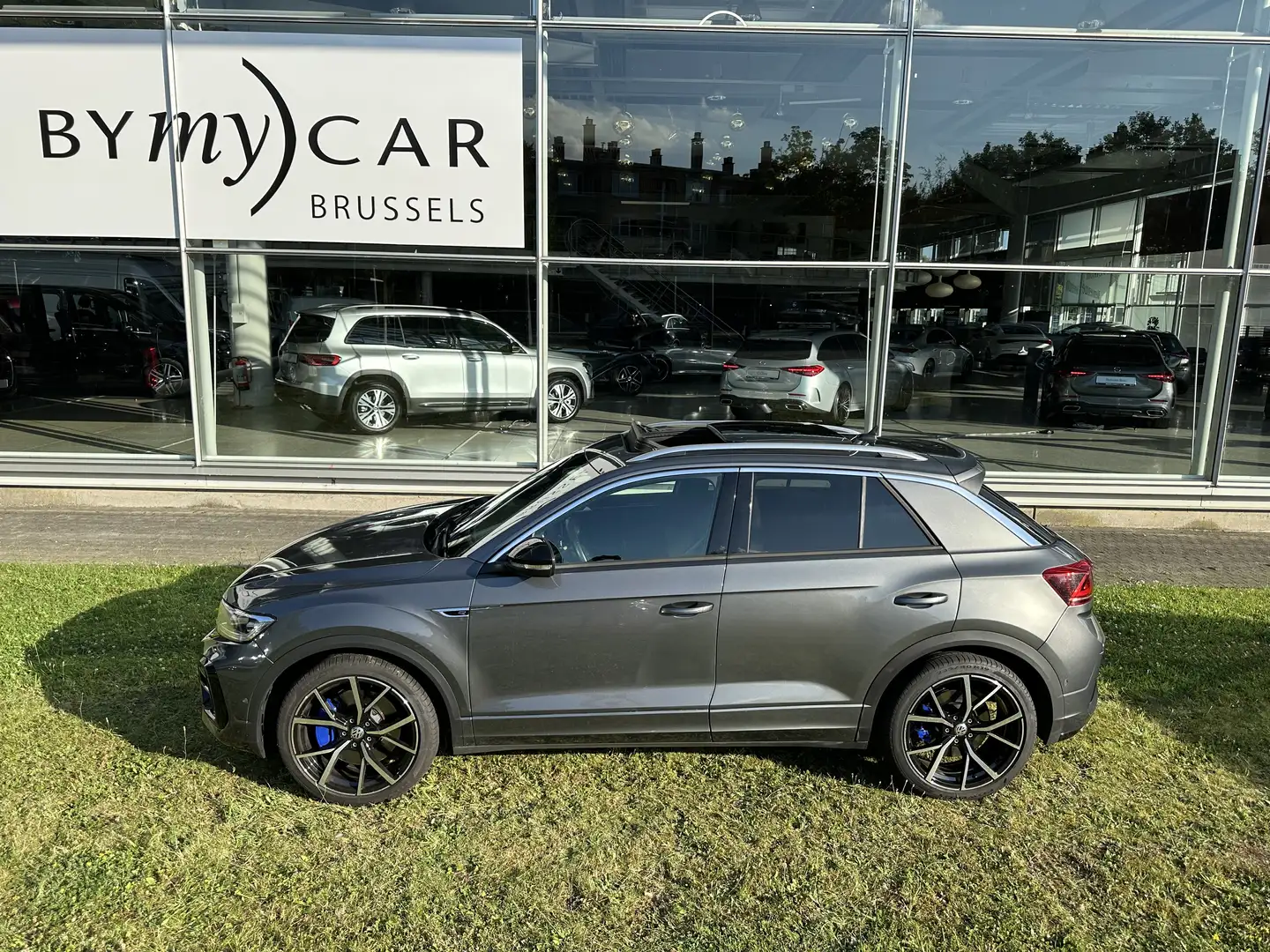 Volkswagen T-Roc R 2.0 TSI 300 CV Pack Performance Akrapovic Gris - 2