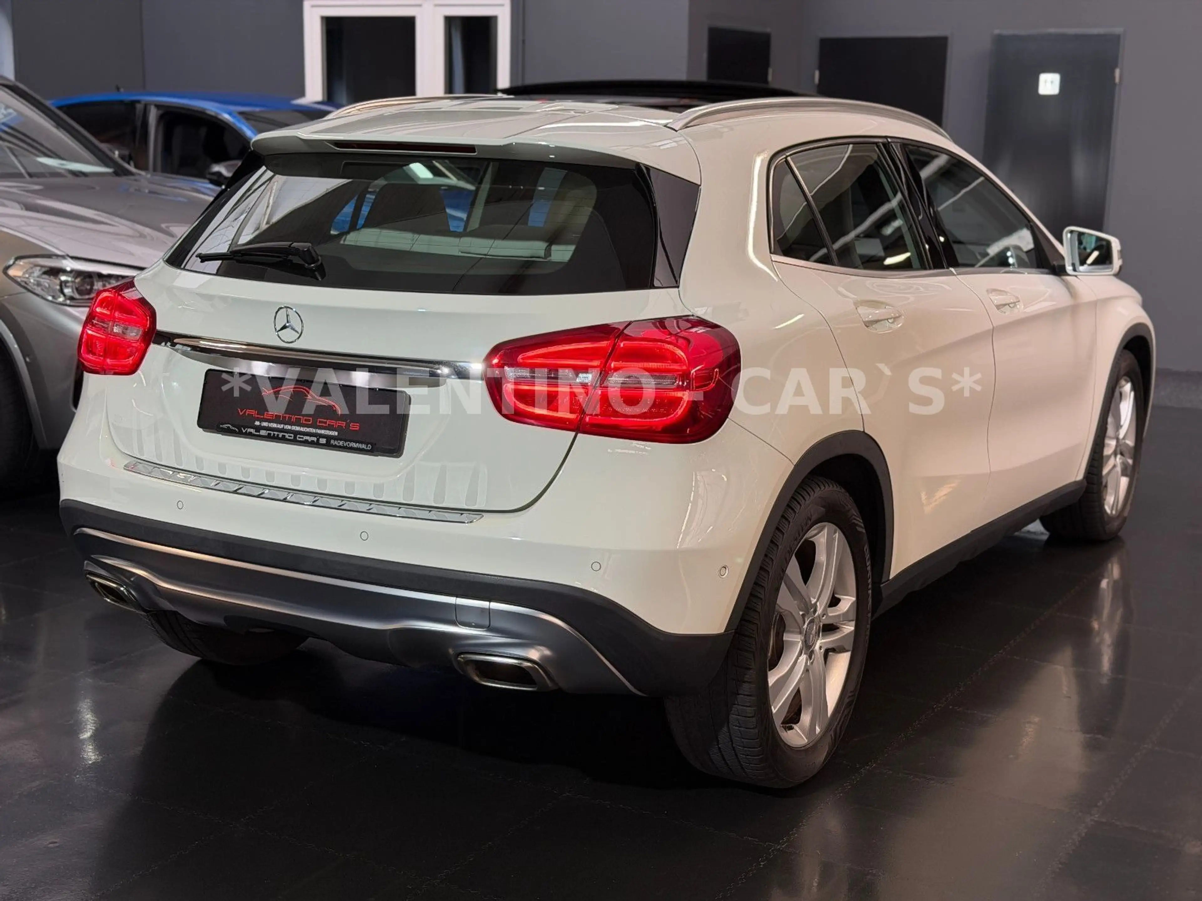 Mercedes-Benz GLA 200 Urban/Pano/BiXen/Tot/Navi/Parkass/Assis+ — photo 6