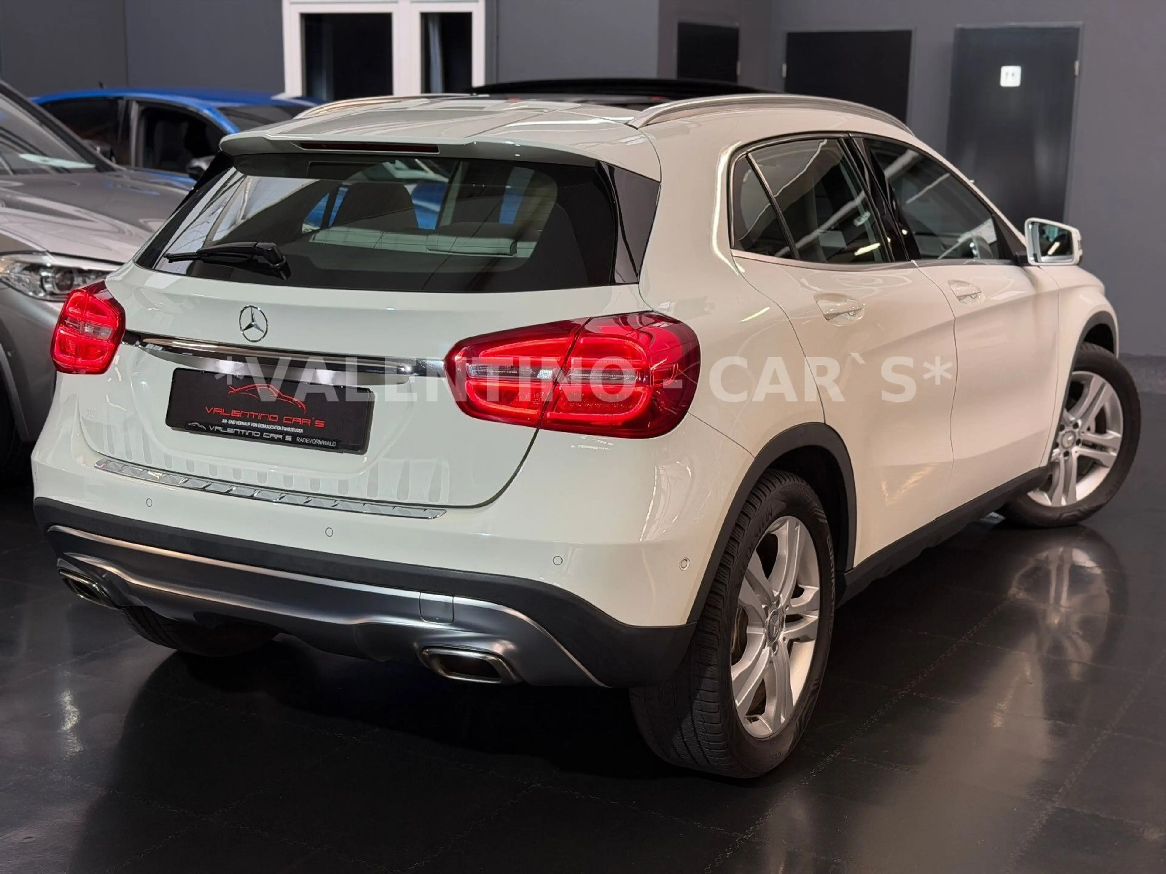Mercedes-Benz GLA 200 Urban/Pano/BiXen/Tot/Navi/Parkass/Assis+ — photo 12