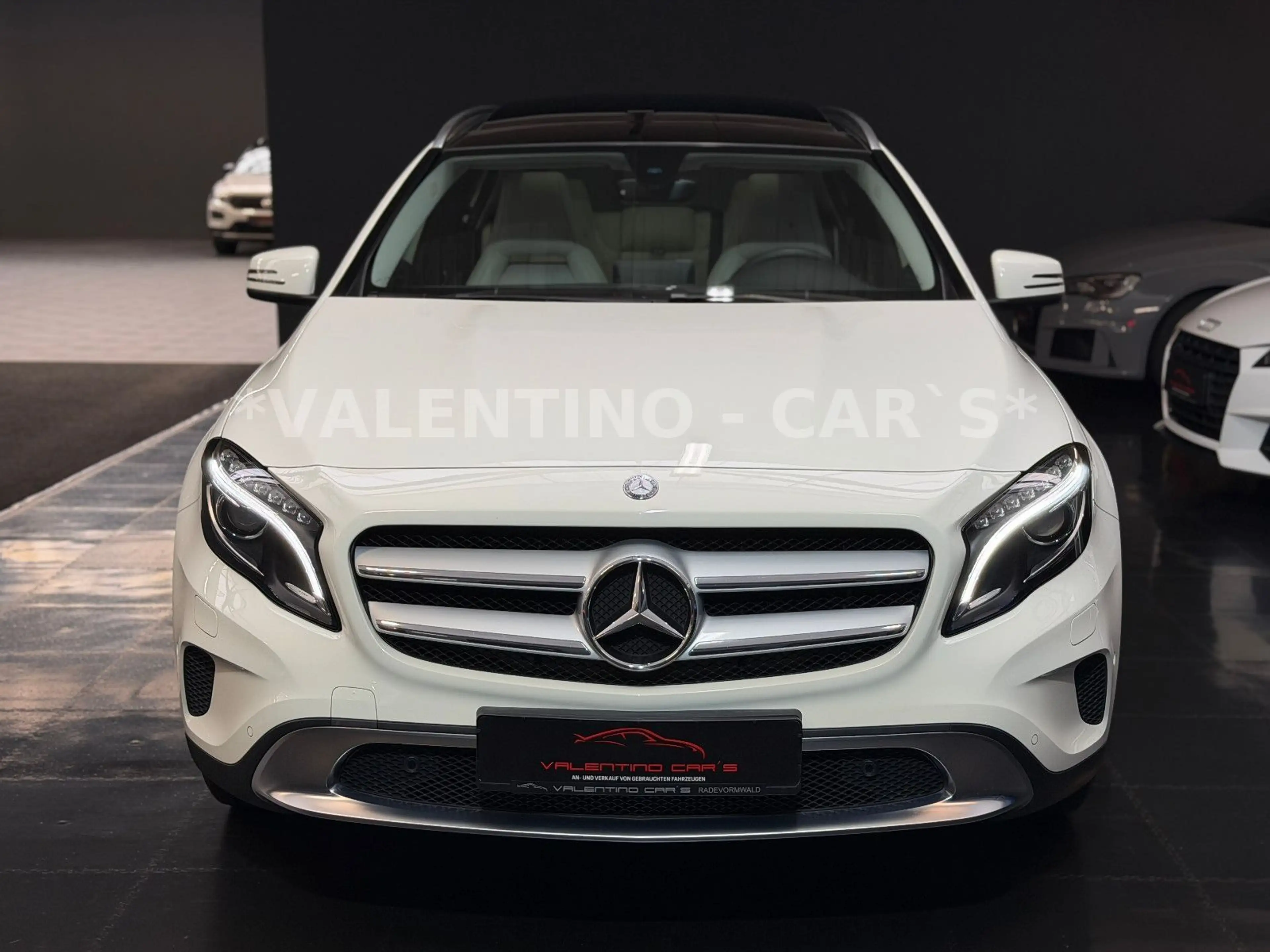 Mercedes-Benz GLA 200 Urban/Pano/BiXen/Tot/Navi/Parkass/Assis+ — photo 3