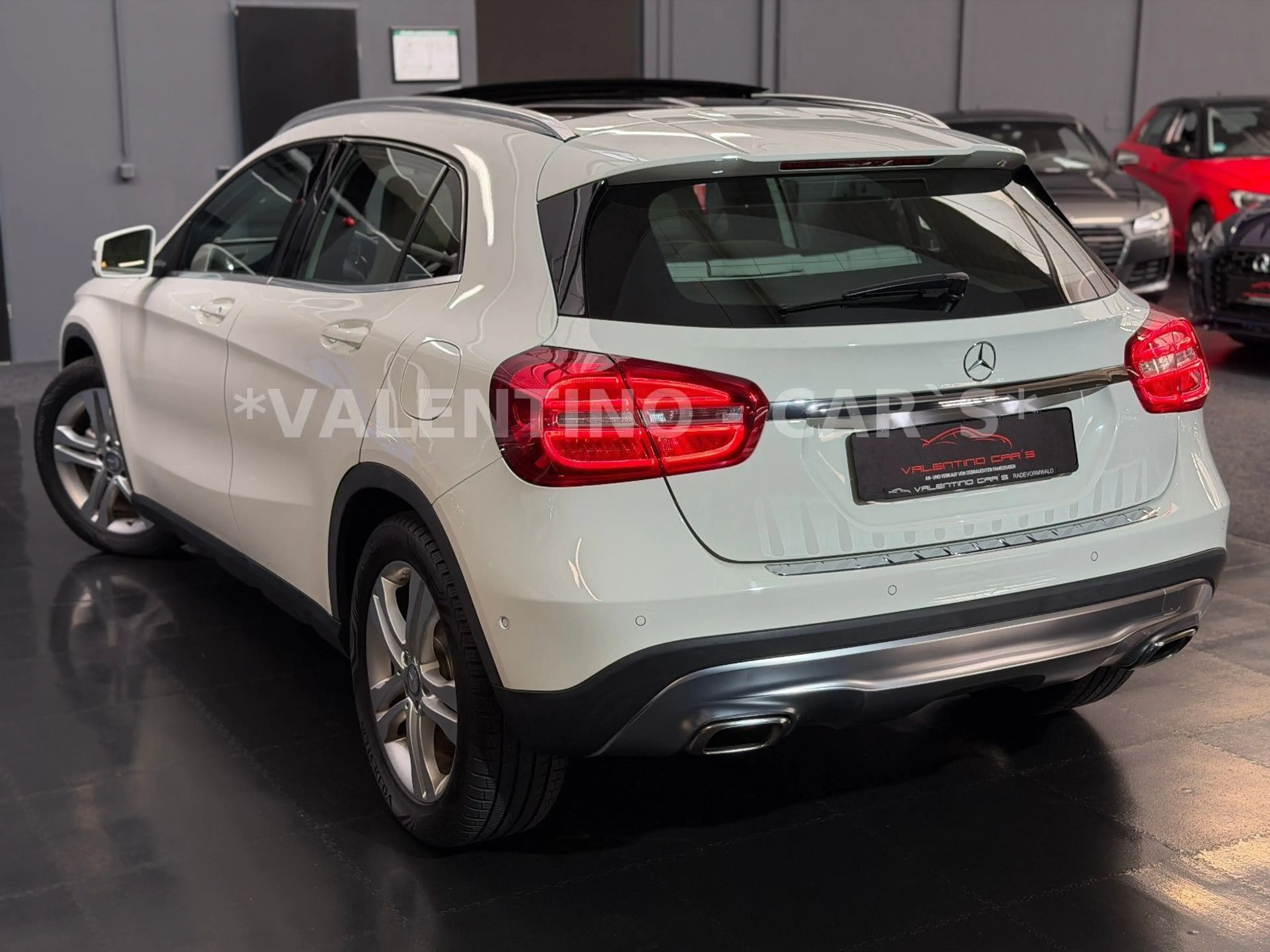Mercedes-Benz GLA 200 Urban/Pano/BiXen/Tot/Navi/Parkass/Assis+ — photo 10