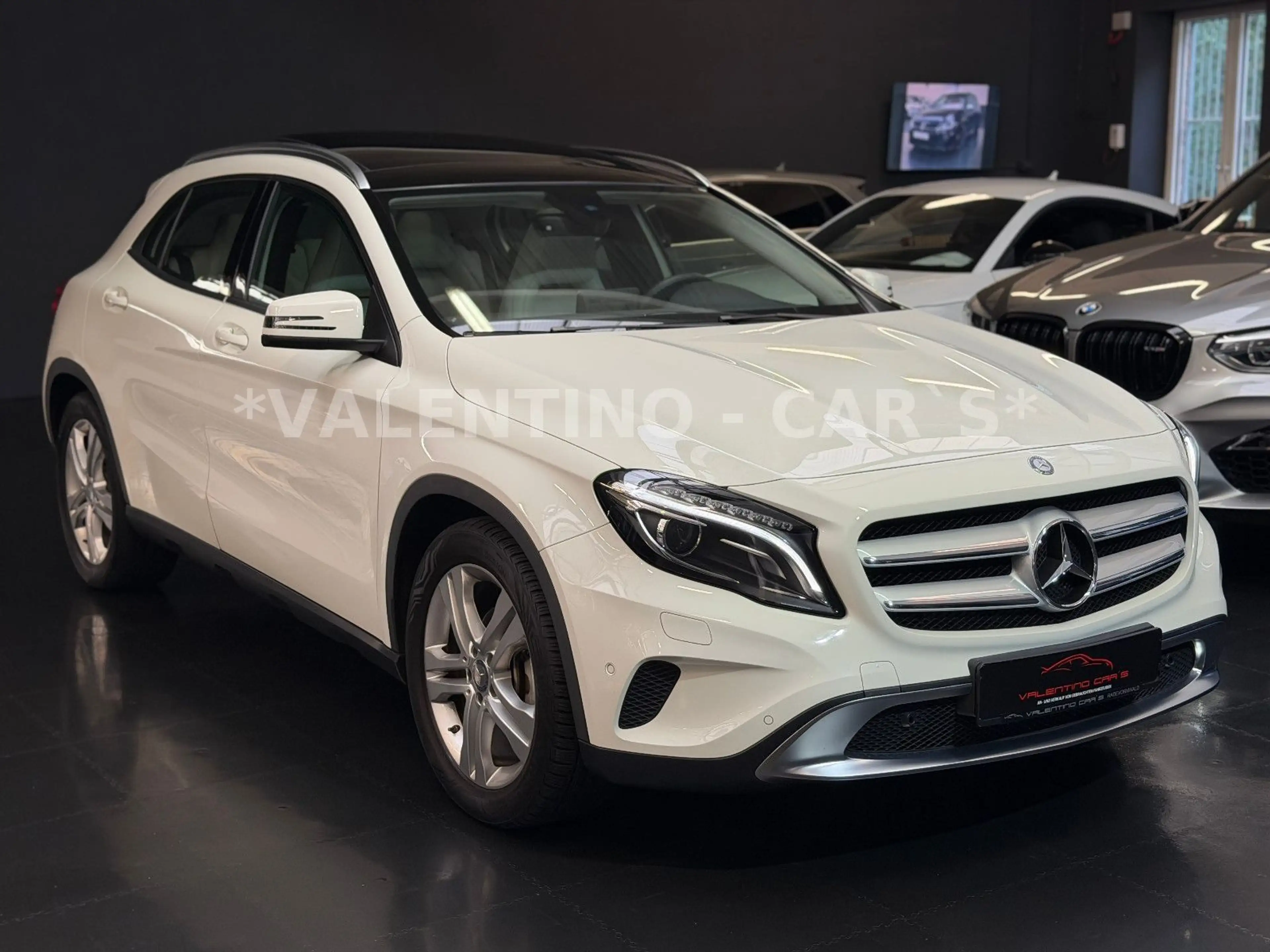 Mercedes-Benz GLA 200 Urban/Pano/BiXen/Tot/Navi/Parkass/Assis+ — photo 4