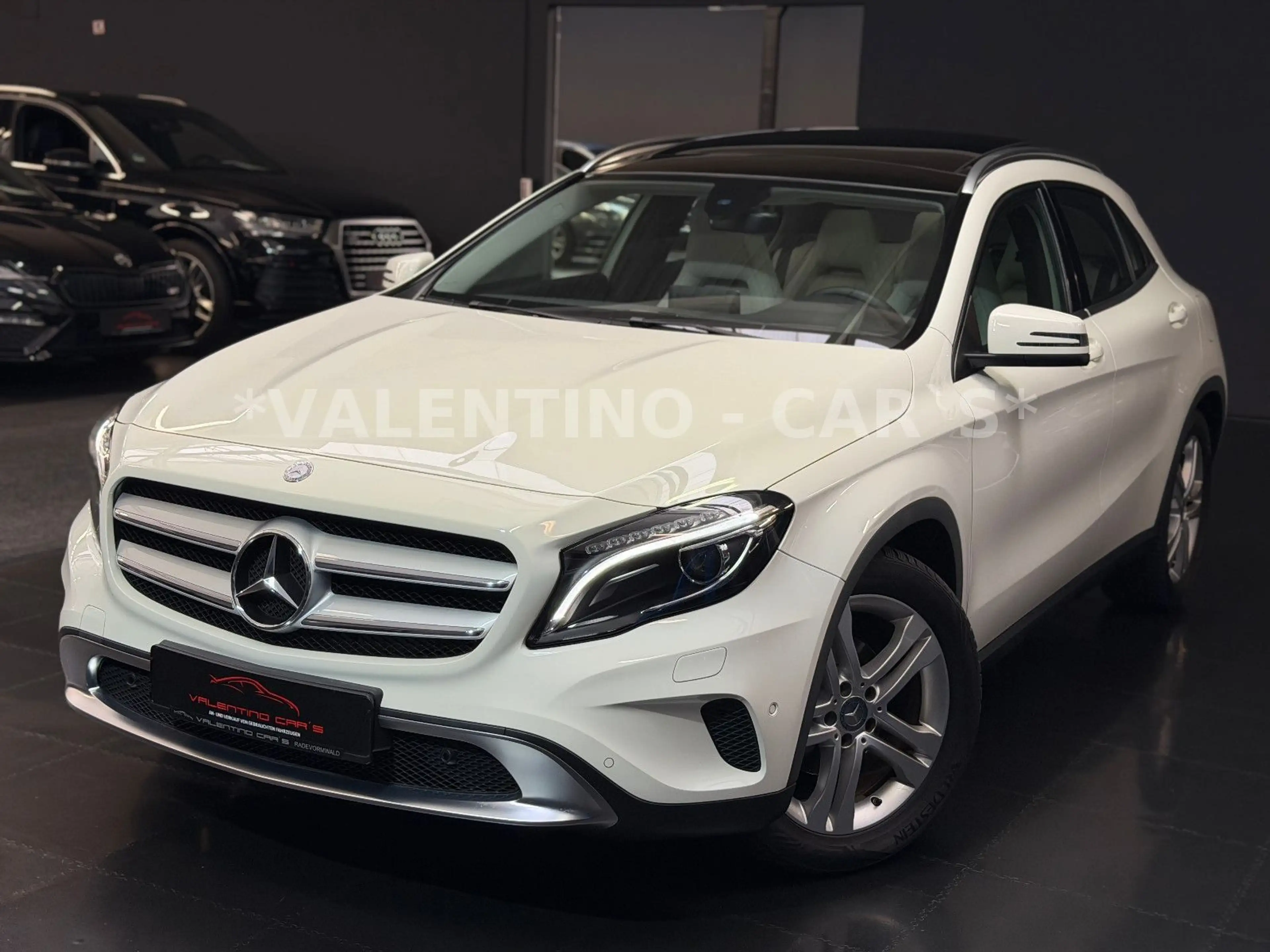 Mercedes-Benz GLA 200 Urban/Pano/BiXen/Tot/Navi/Parkass/Assis+ — photo 11