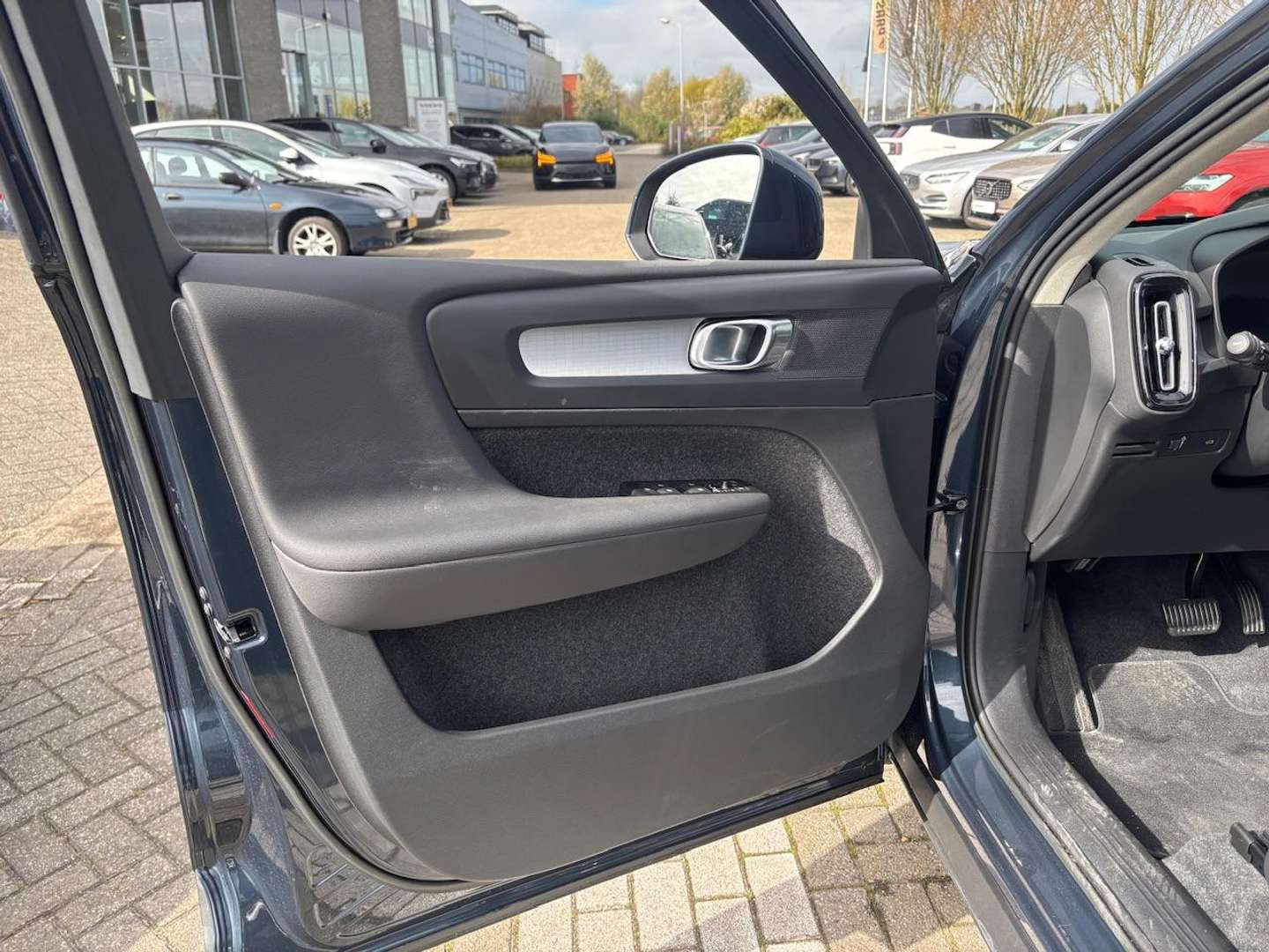 Volvo XC40 T3 Momentum - - Joinsteer - #3