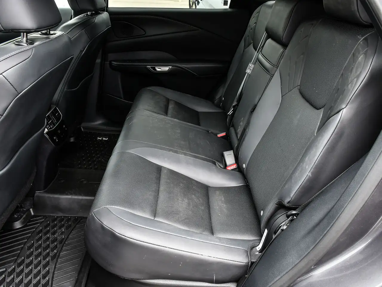 Lexus RX снимка Lexus RX