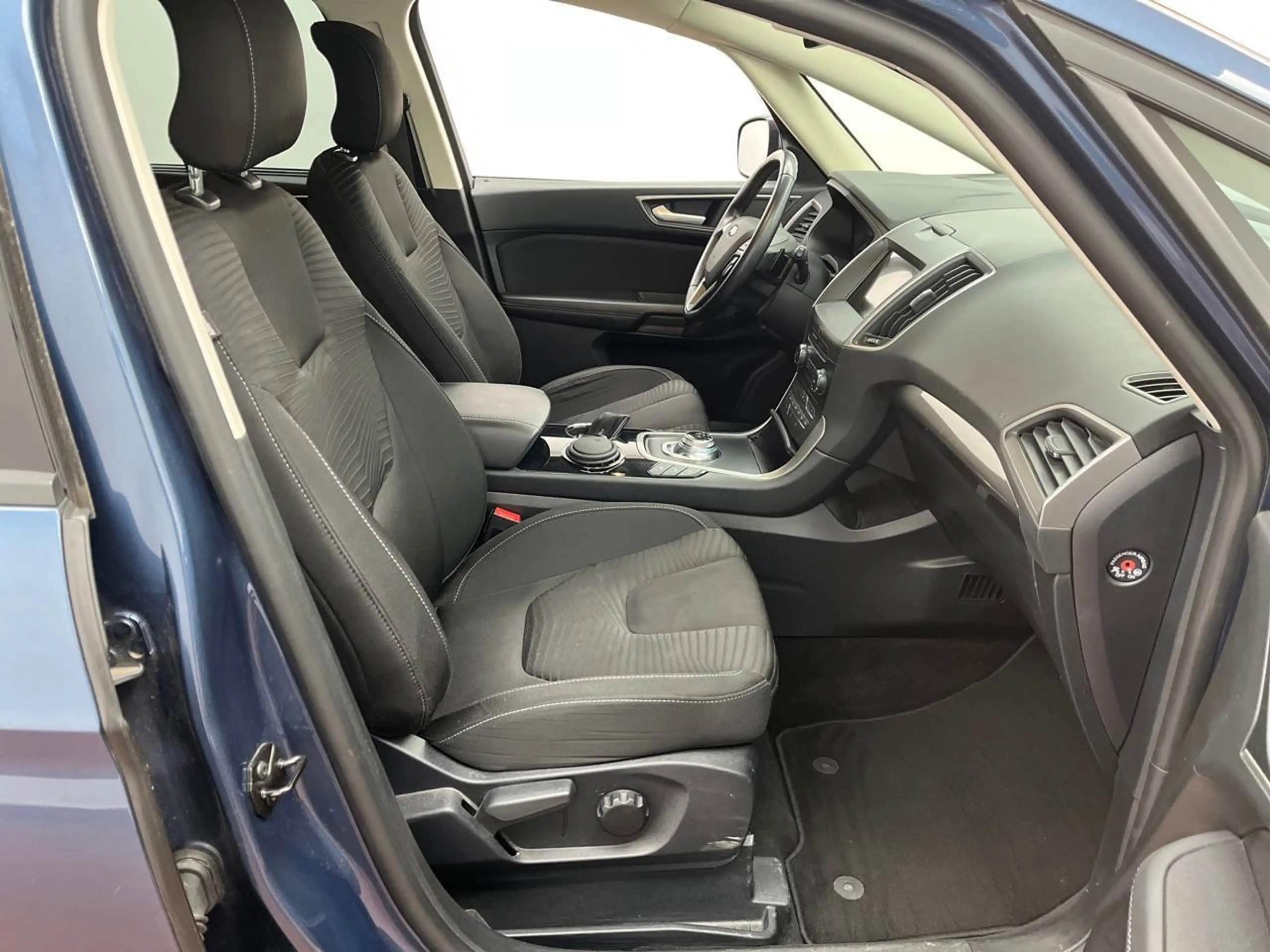 Ford S-Max 2.0 EcoBlue Trend AHK SpoSi Key Navi RKam — photo 9