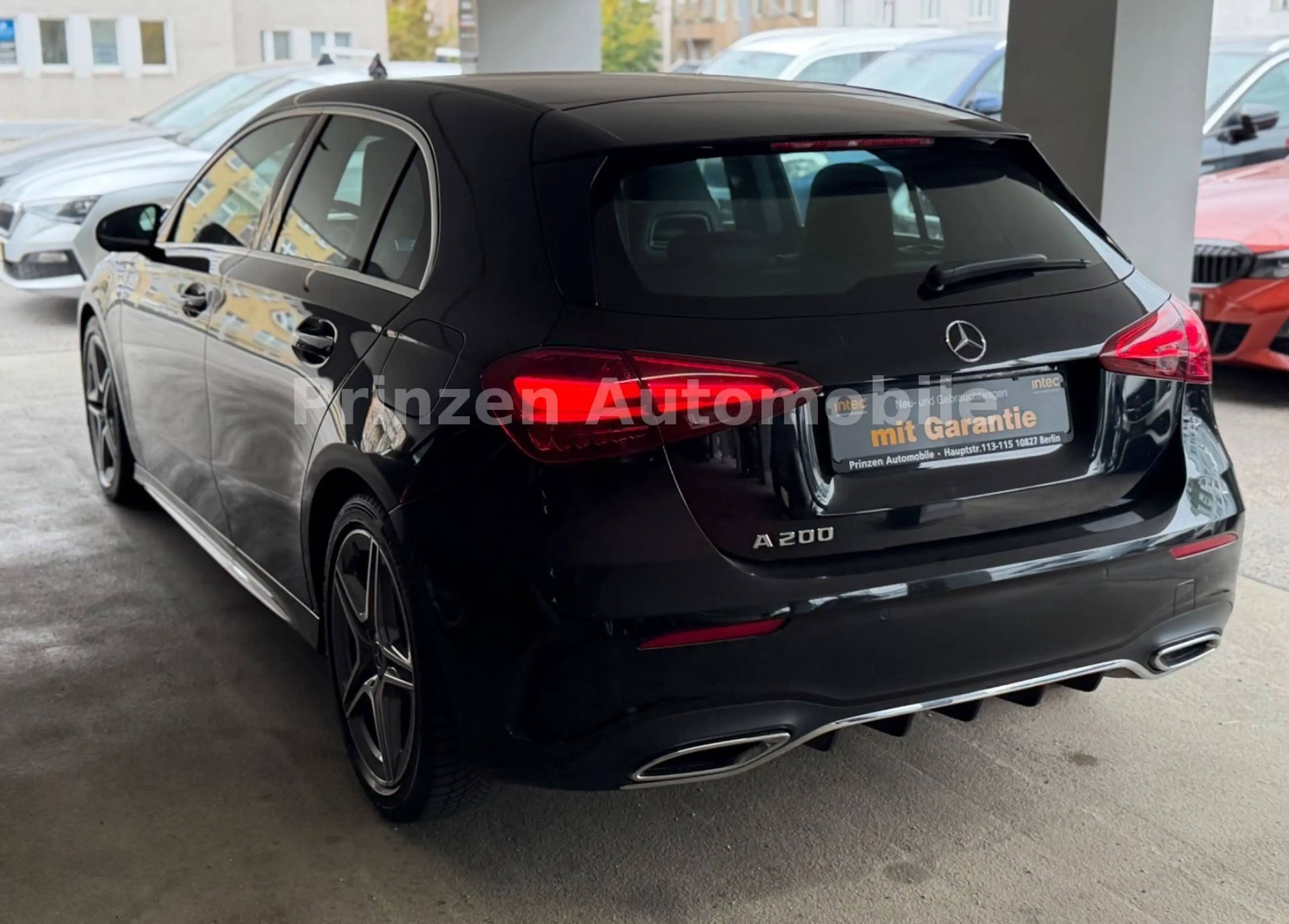Mercedes-Benz A 200 *AMG*Ambiente*Led*Spur*R.Kam*Acc*Keyless* — photo 4