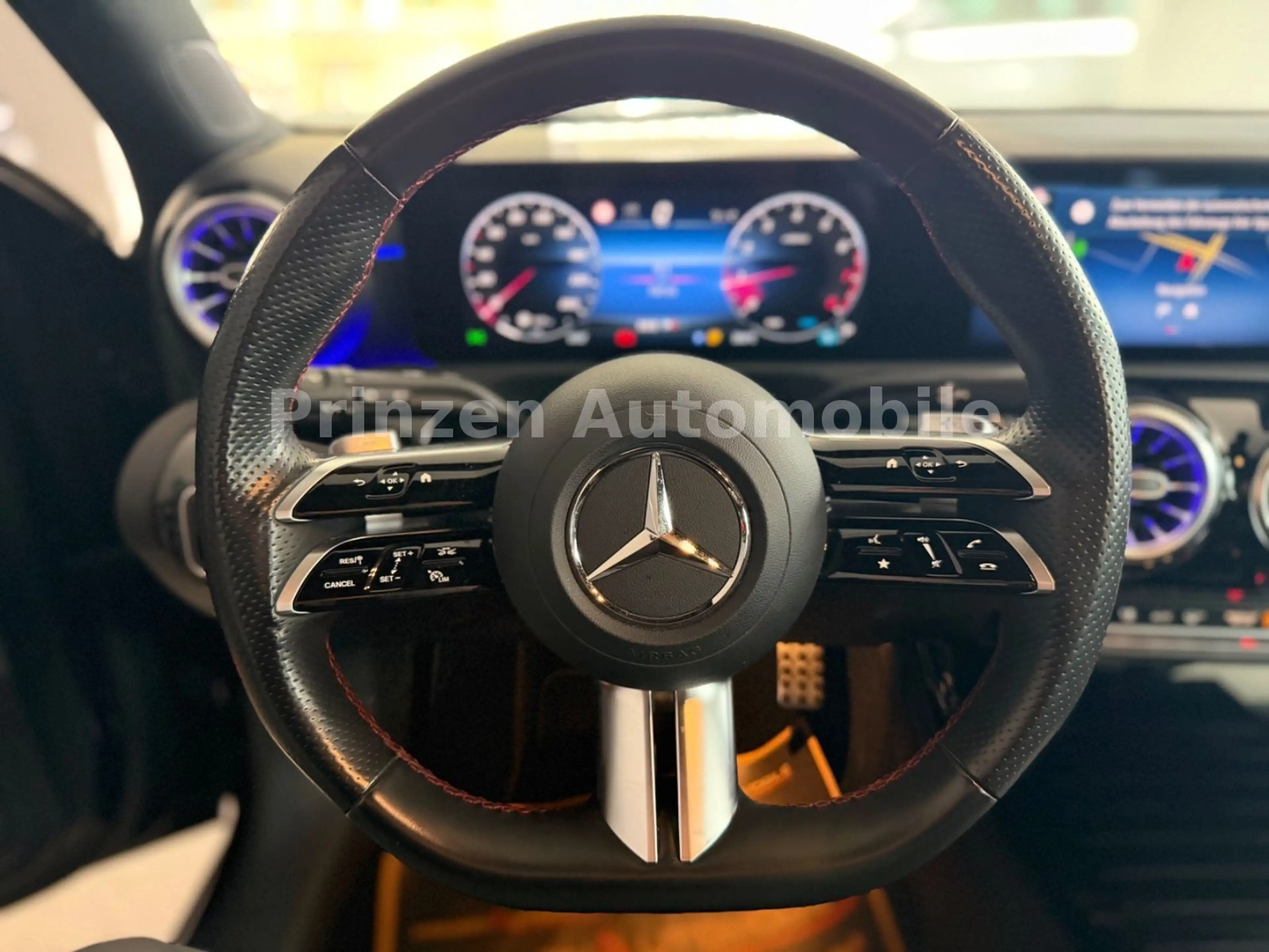 Mercedes-Benz A 200 *AMG*Ambiente*Led*Spur*R.Kam*Acc*Keyless* — photo 7