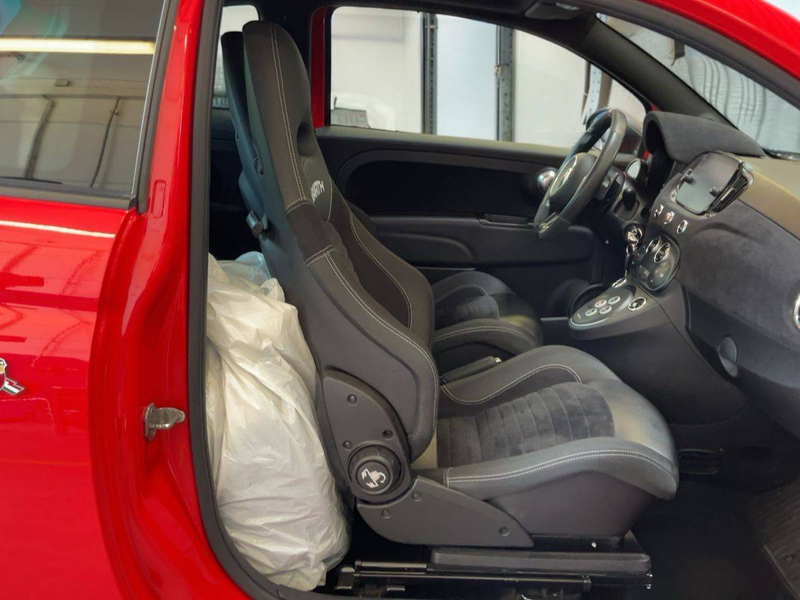 Abarth 500 595 Competizione — photo 11