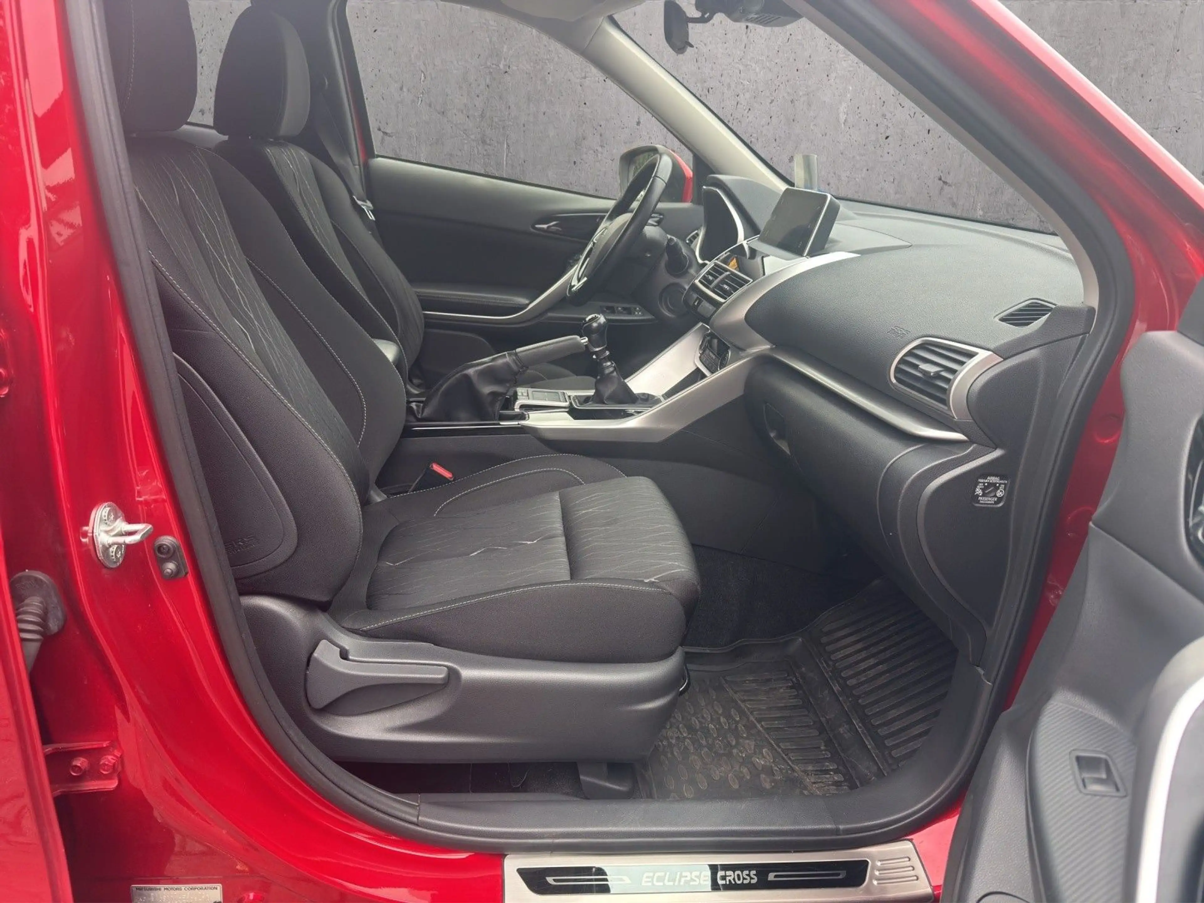 Mitsubishi Eclipse ECLIPSE°CROSS°INTRO°EDITION°360°HEAD-UP°NAV°LED° — photo 11