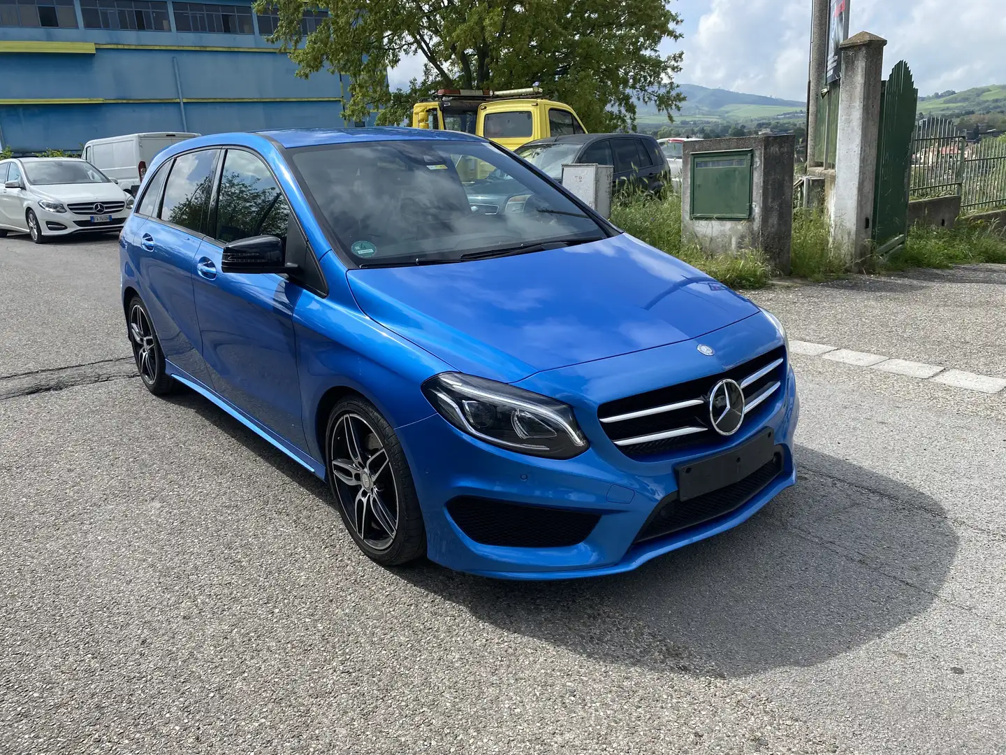 Mercedes-Benz B 220 d Sport Activity edition auto Albastru - 1