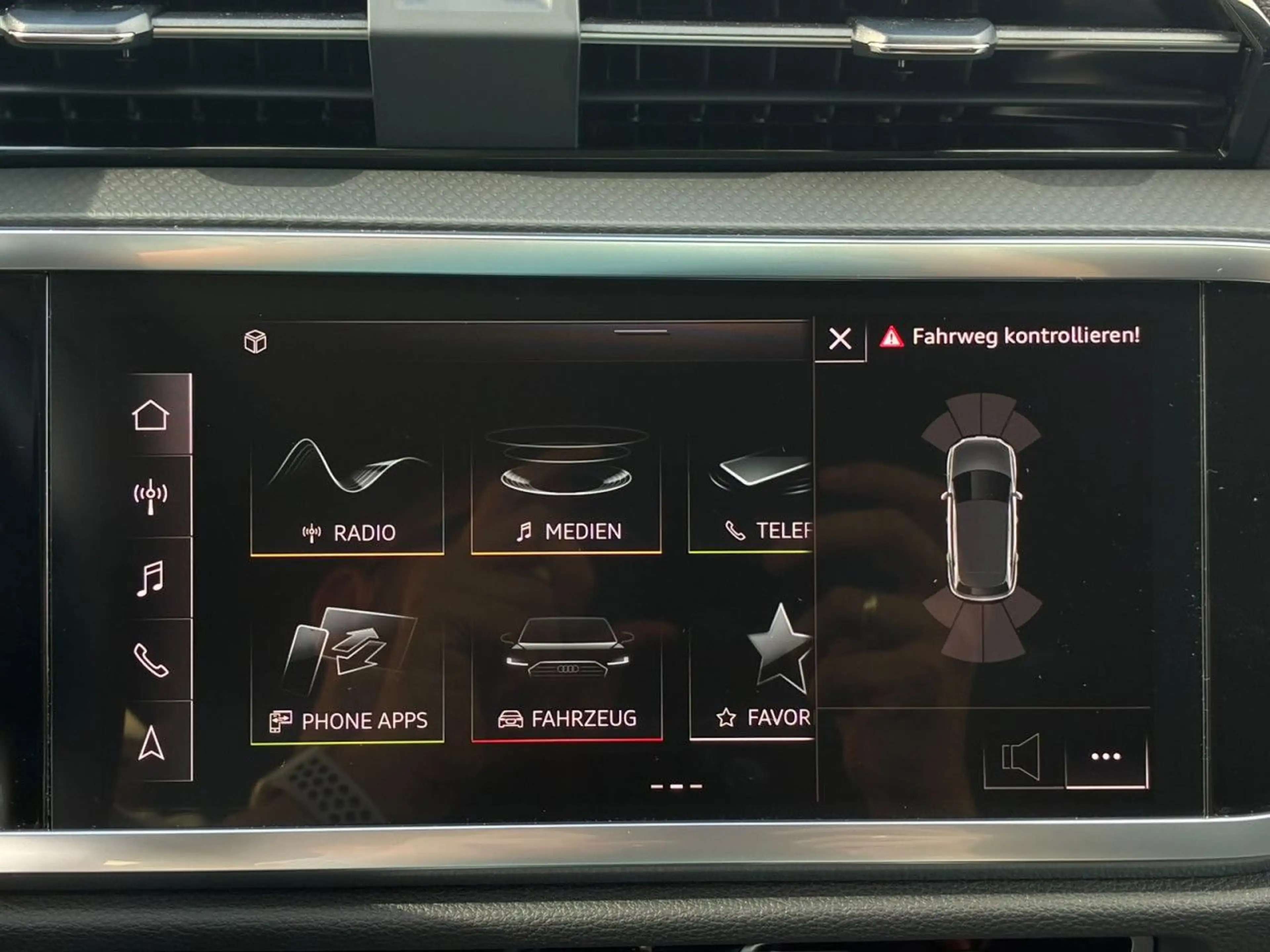Audi Q3 35 TFSI S-TRONIC ADVANCED AZV+SHZ+PDC LED Klima — photo 15