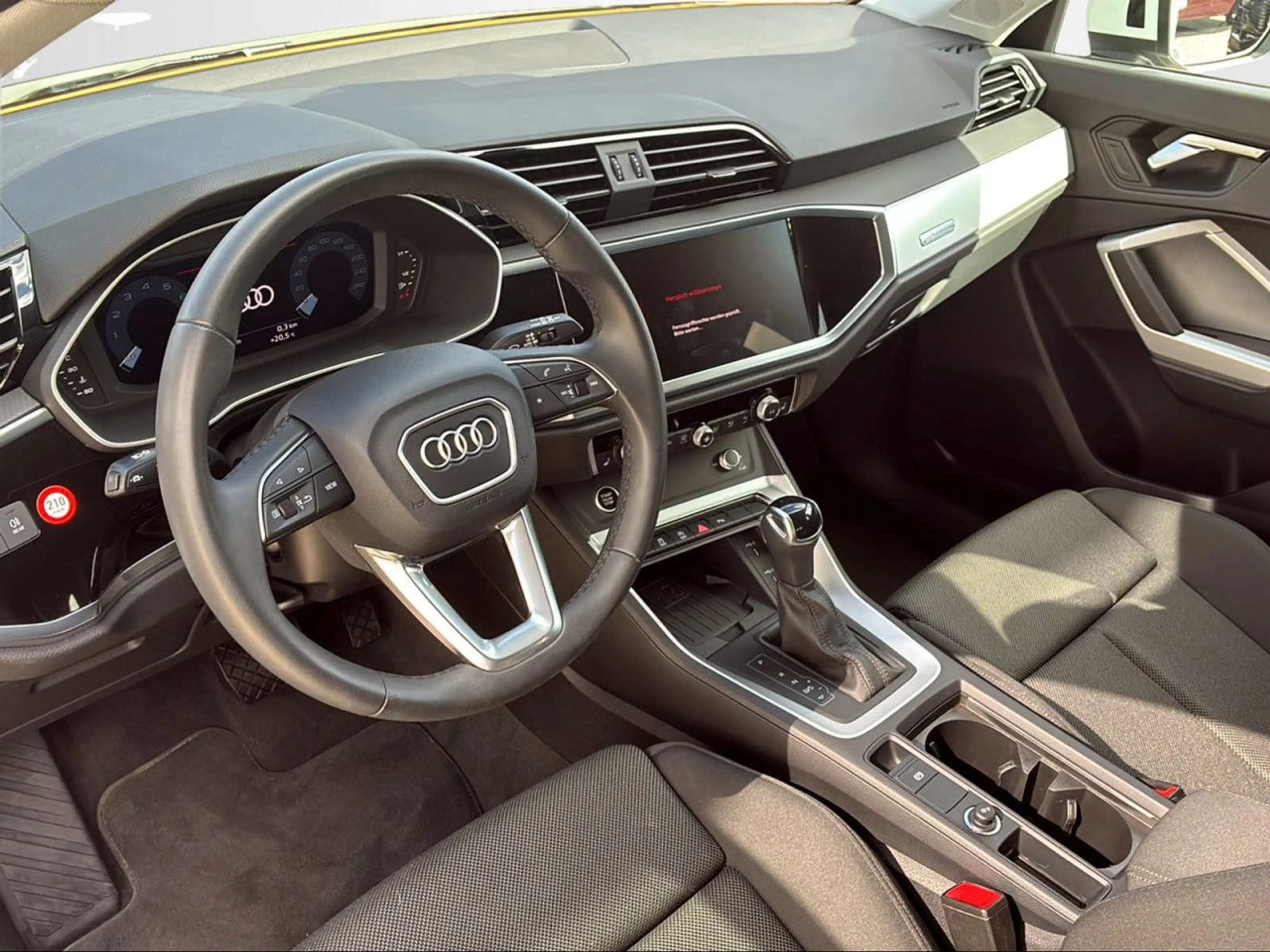 Audi Q3 35 TFSI S-TRONIC ADVANCED AZV+SHZ+PDC LED Klima — photo 9