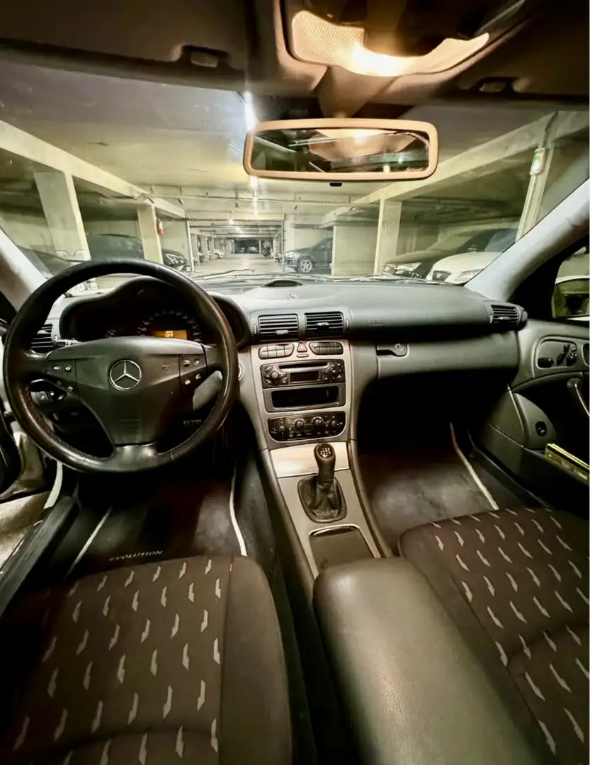 Mercedes-Benz 180 Argent - 2