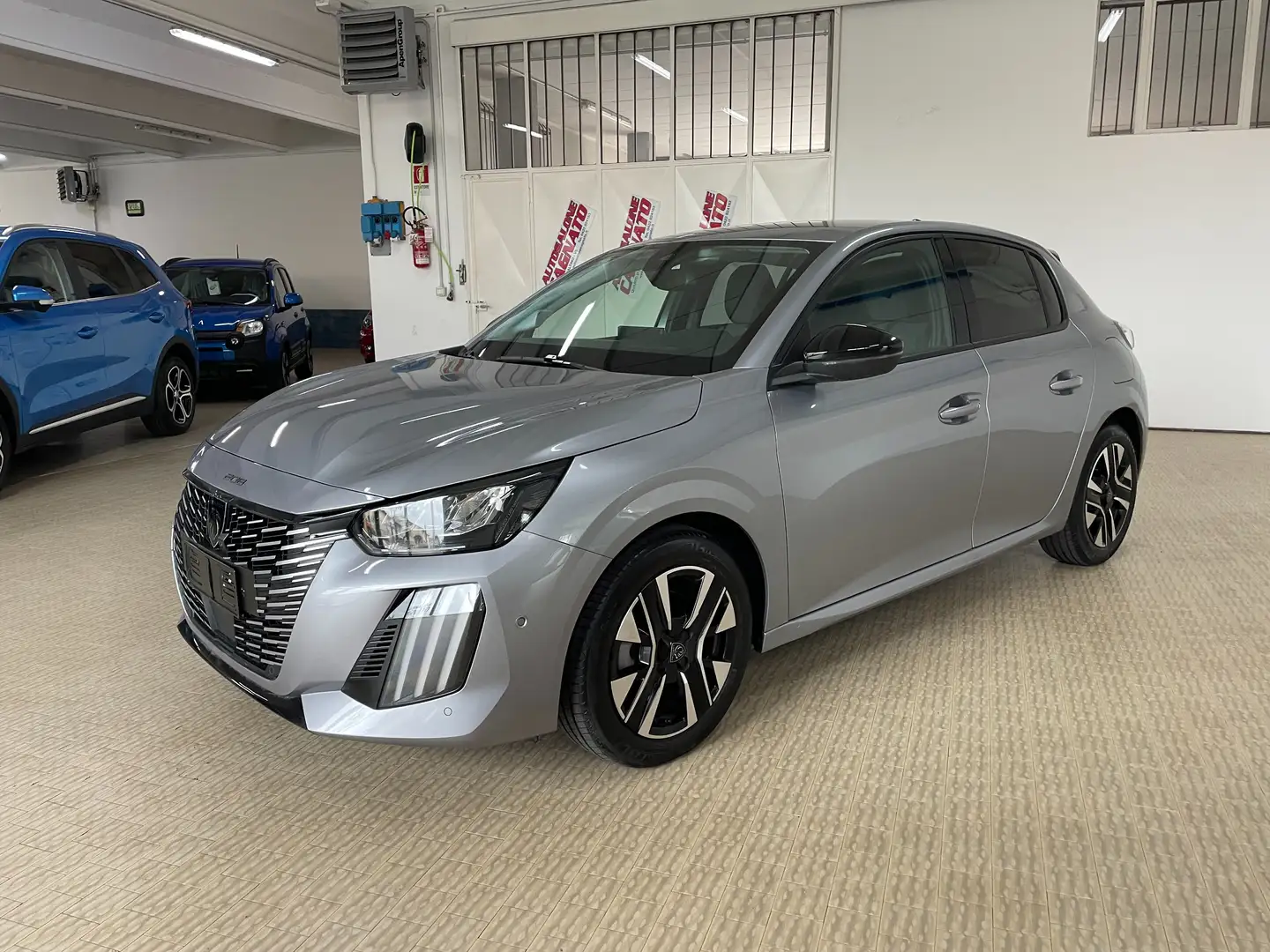 Peugeot 208 1.2 puretech Allure 100cv Km 11000 Prezzo vero - 1