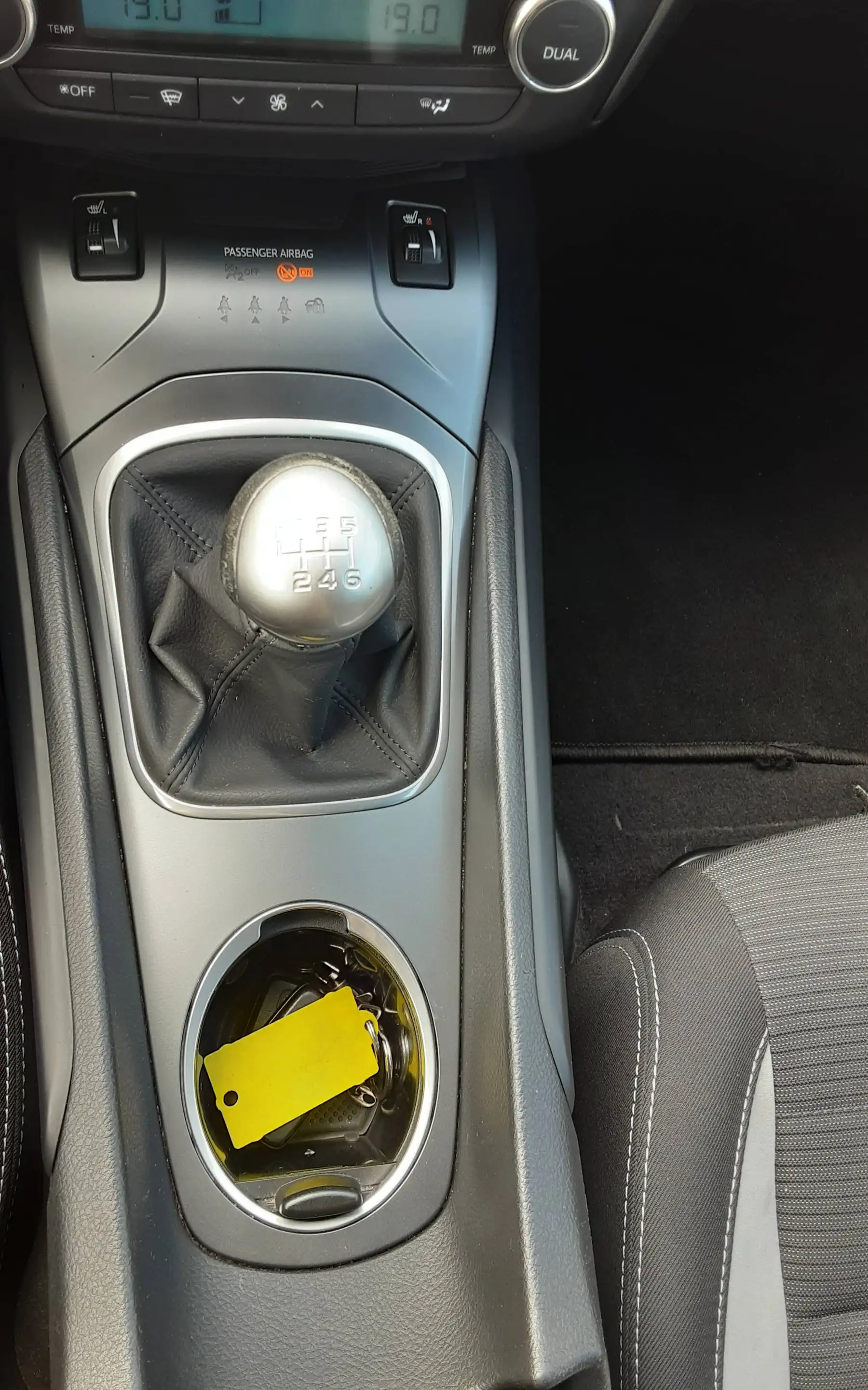 Toyota Avensis D4D — photo 13