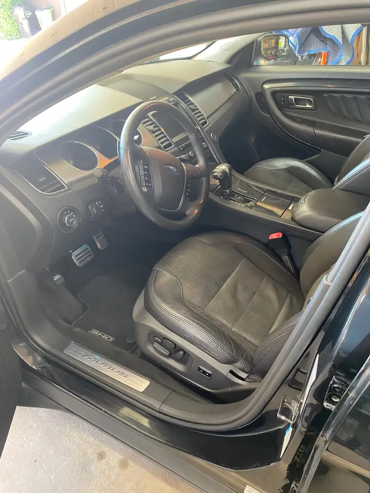 Ford Taurus photo Ford Taurus