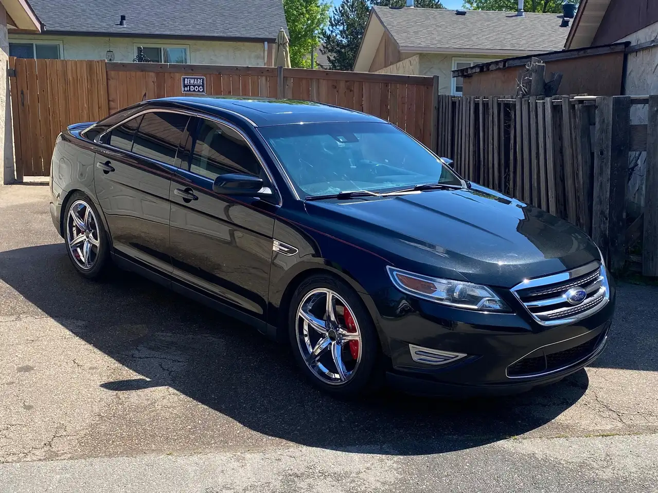 Ford Taurus photo Ford Taurus