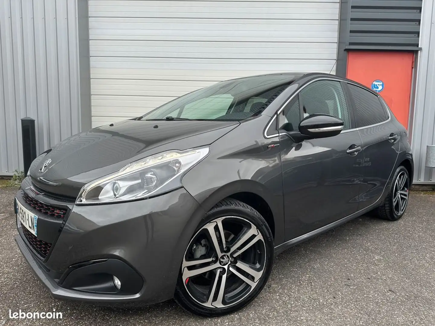 Peugeot 208 1.2 110cv puretech gt-line gps Gris - 2