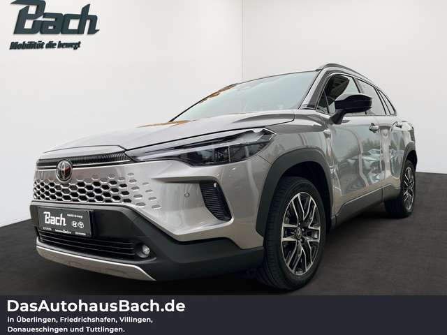 Imagine Toyota Corolla Cross 2.0 Hybrid Teamplayer AUT