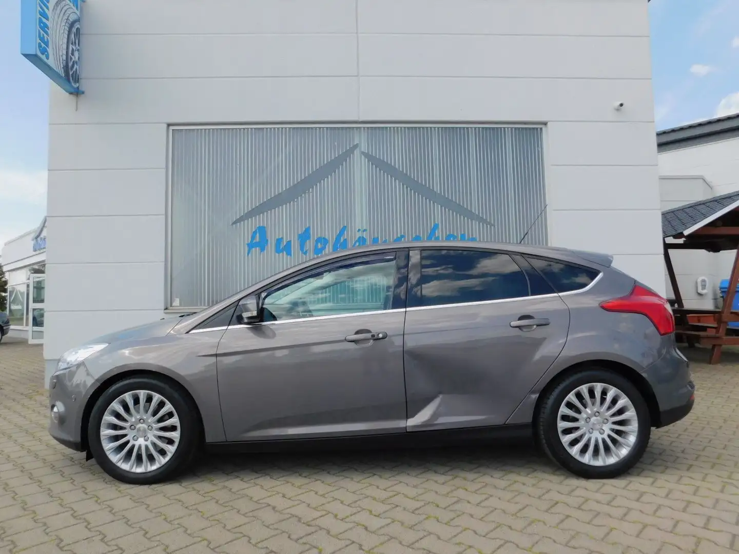 Ford Focus 1.6 TDCi Titanium Xenon/AHZ/Sony/Blis/PDC Braun - 2
