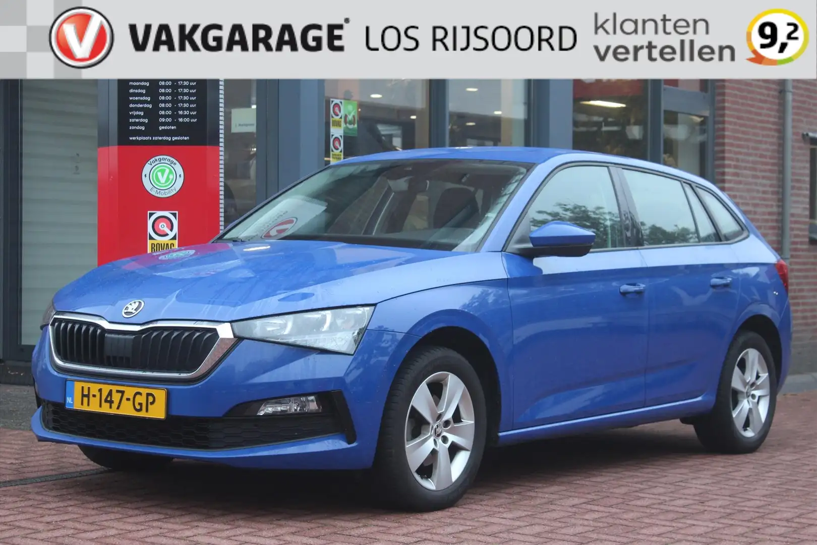 Skoda Scala 1.0 TSI *Ambition* | Carplay | Cruise & Climate Co Blauw - 1