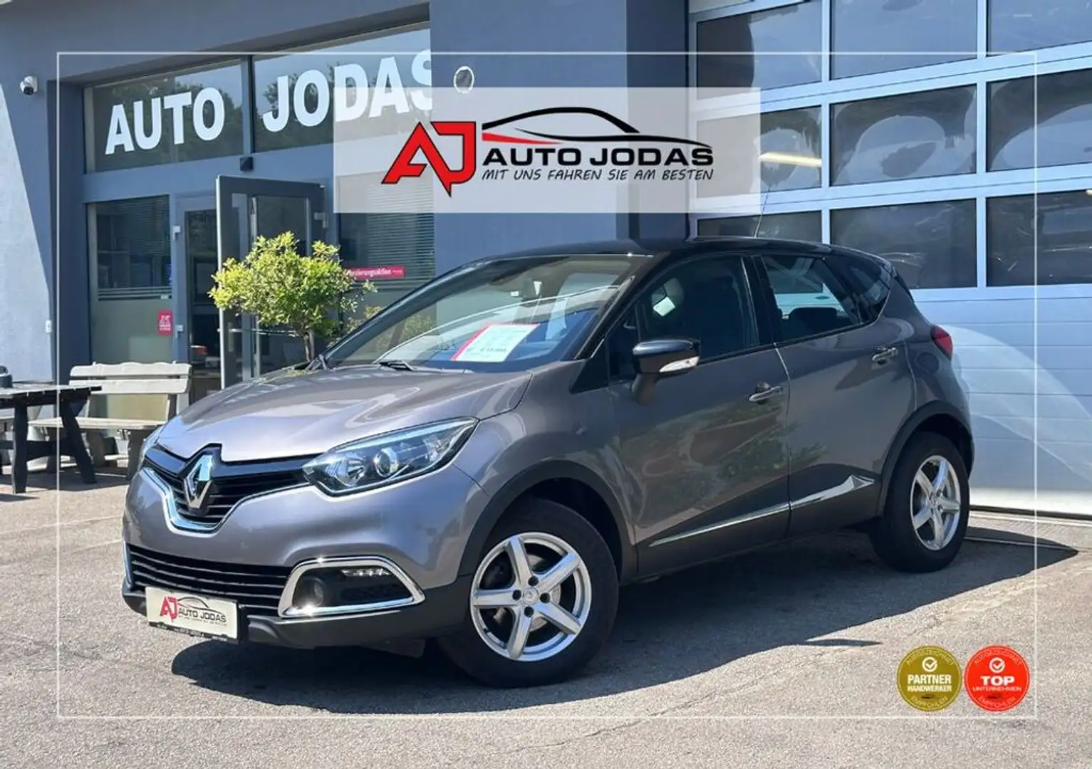 Renault Captur Dynamique 1.5 dCi 110 **Keyless-Go/Navi** Gris - 1