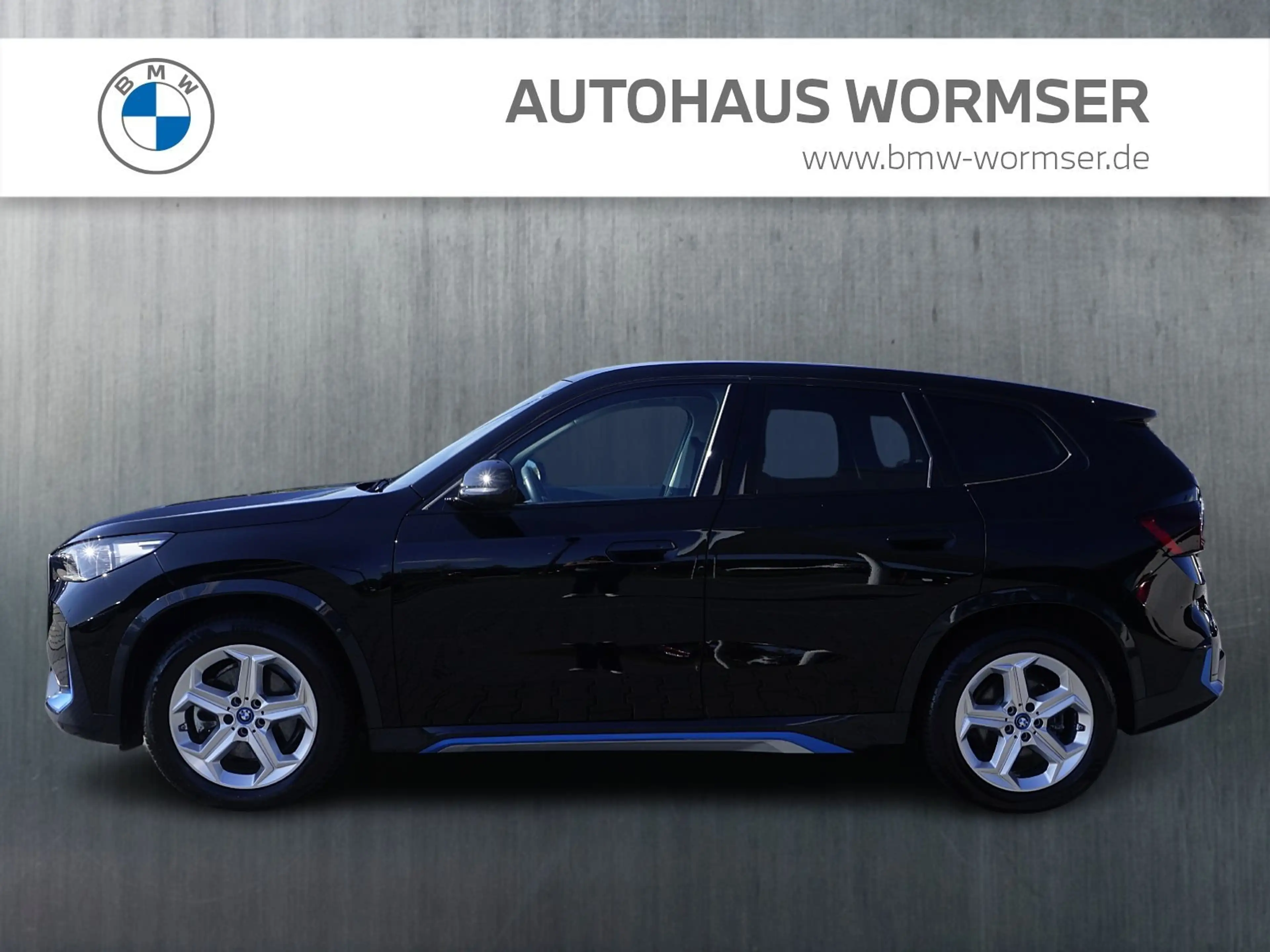 BMW iX1 xDrive30 xLine StHz+StKlima+Navi+Kamera+SHZ — photo 4