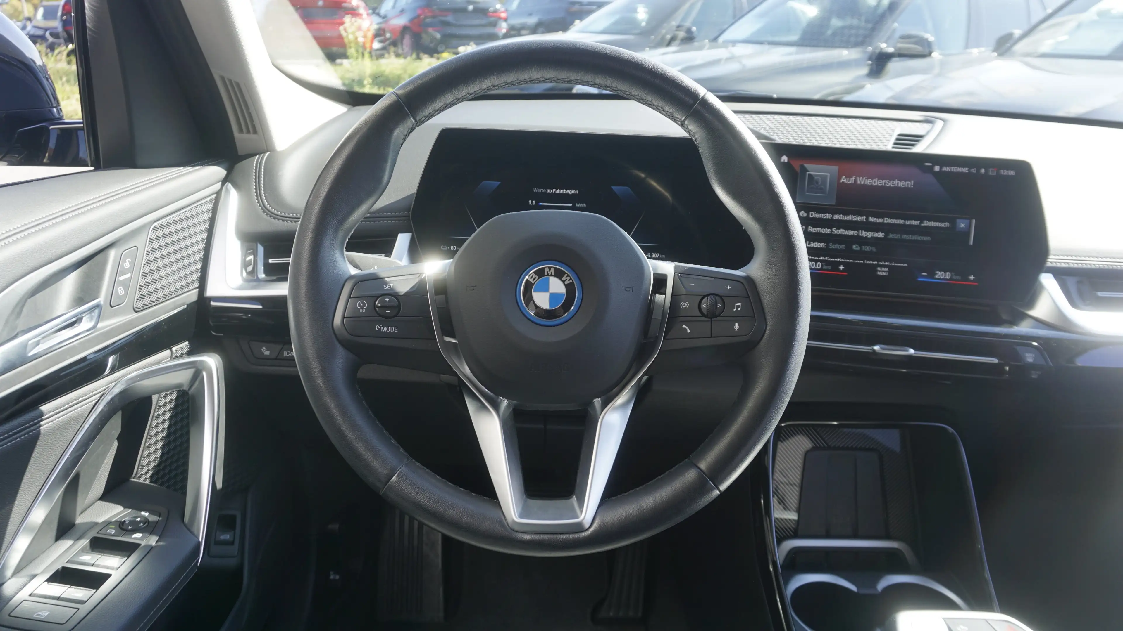 BMW iX1 xDrive30 xLine StHz+StKlima+Navi+Kamera+SHZ — photo 13