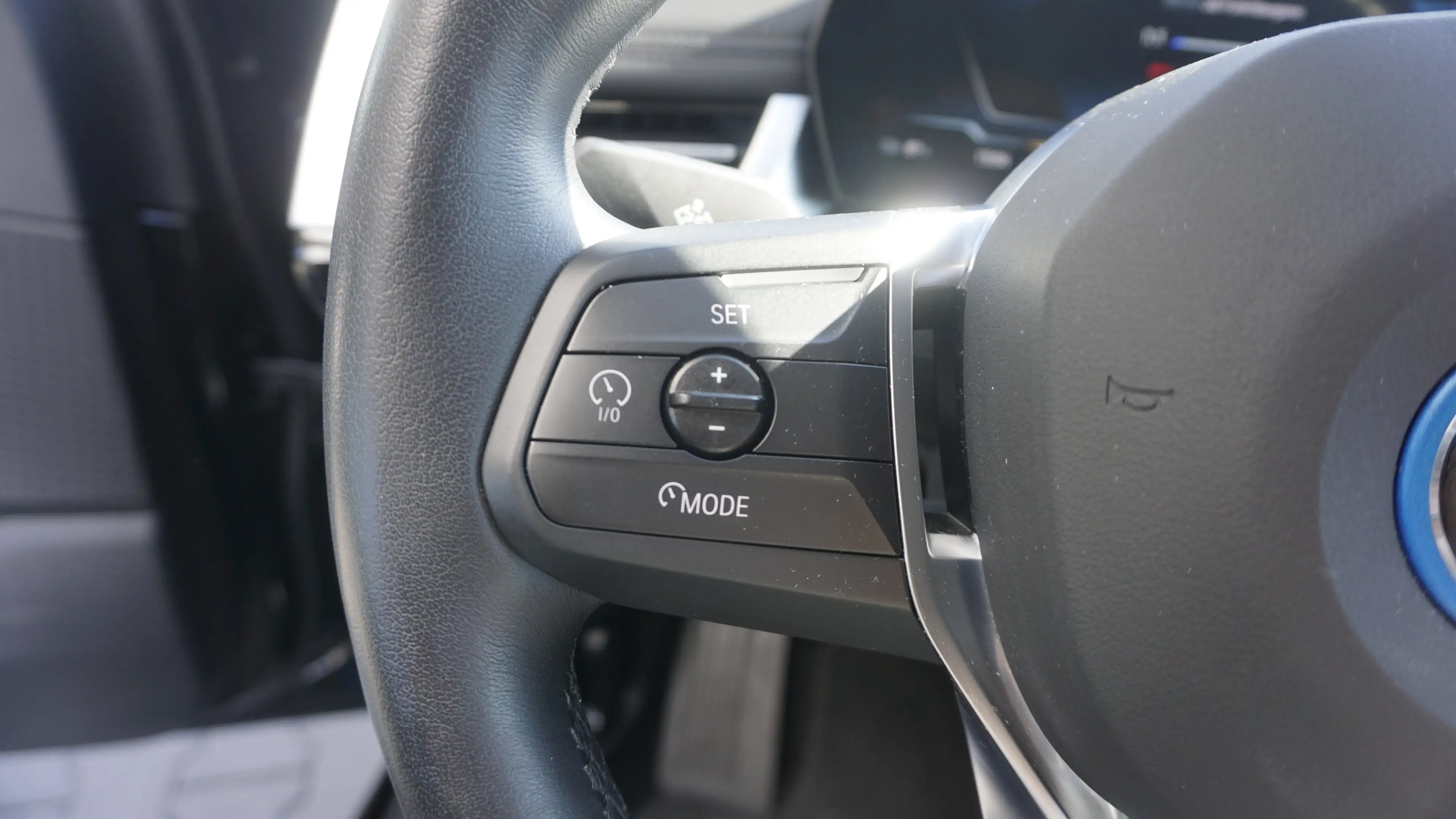 BMW iX1 xDrive30 xLine StHz+StKlima+Navi+Kamera+SHZ — photo 14