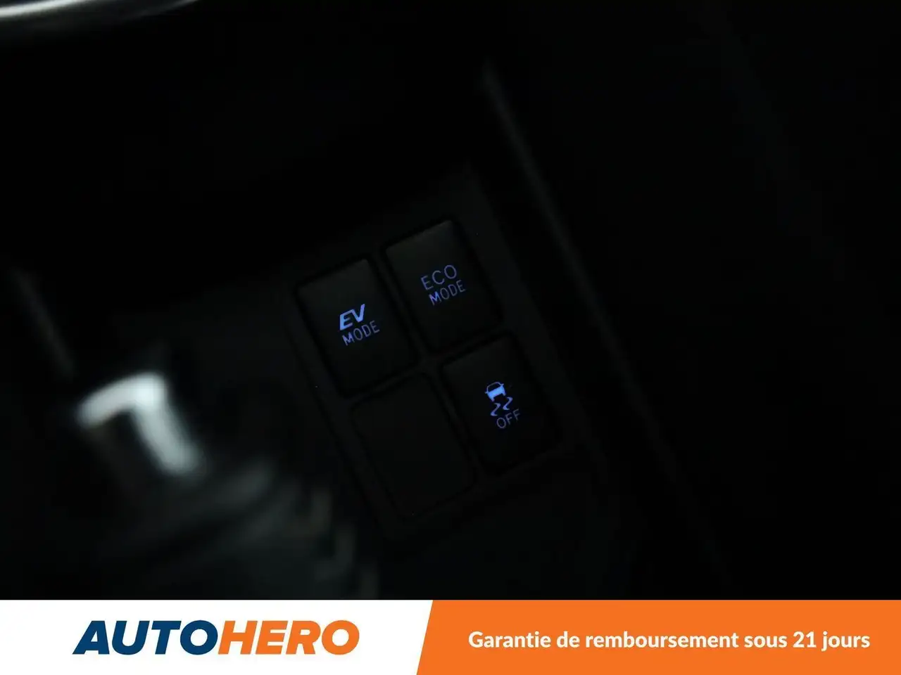 Toyota Yaris Yaris — photo 32