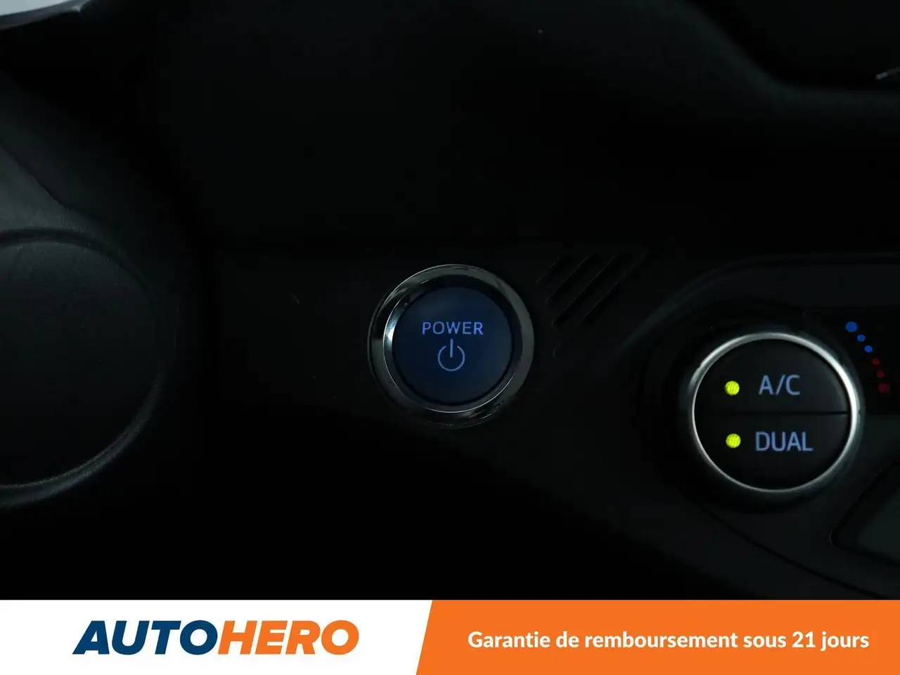 Toyota Yaris Yaris — photo 27
