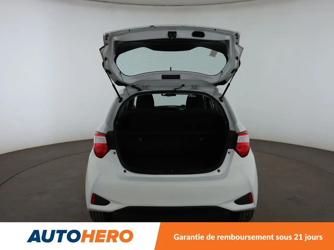 Toyota Yaris Yaris — photo 16