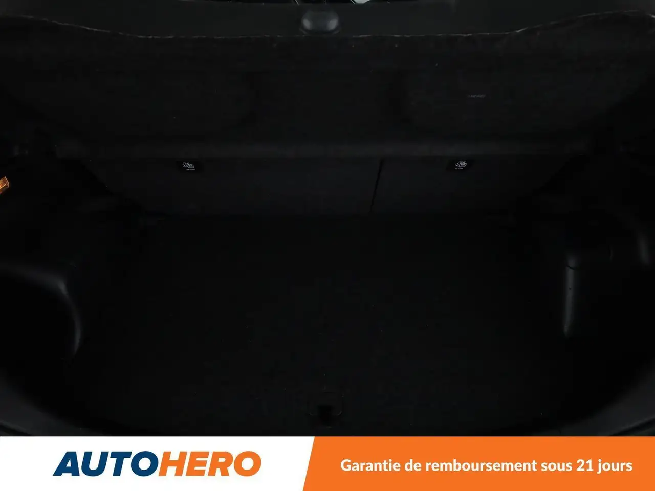 Toyota Yaris Yaris — photo 17