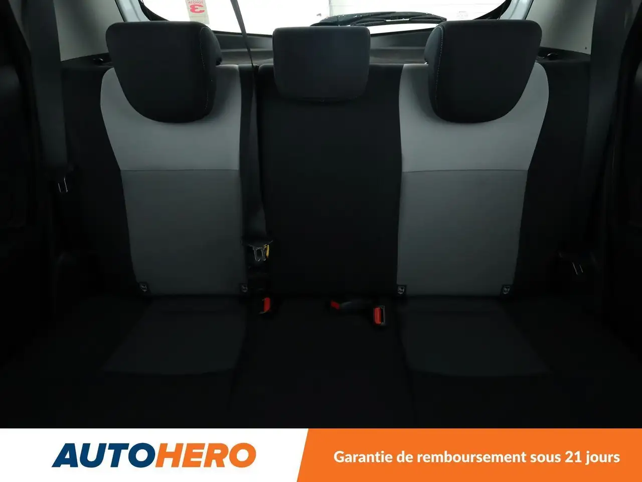 Toyota Yaris Yaris — photo 15