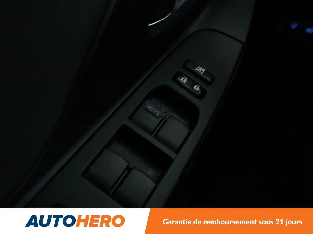 Toyota Yaris Yaris — photo 35