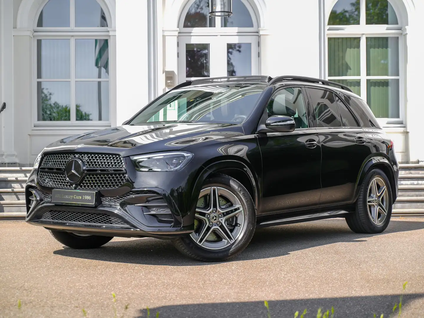 Mercedes-Benz GLE 400 e 4MATIC AMG Line Premium Plus | Panorama | Burmes Černá - 1