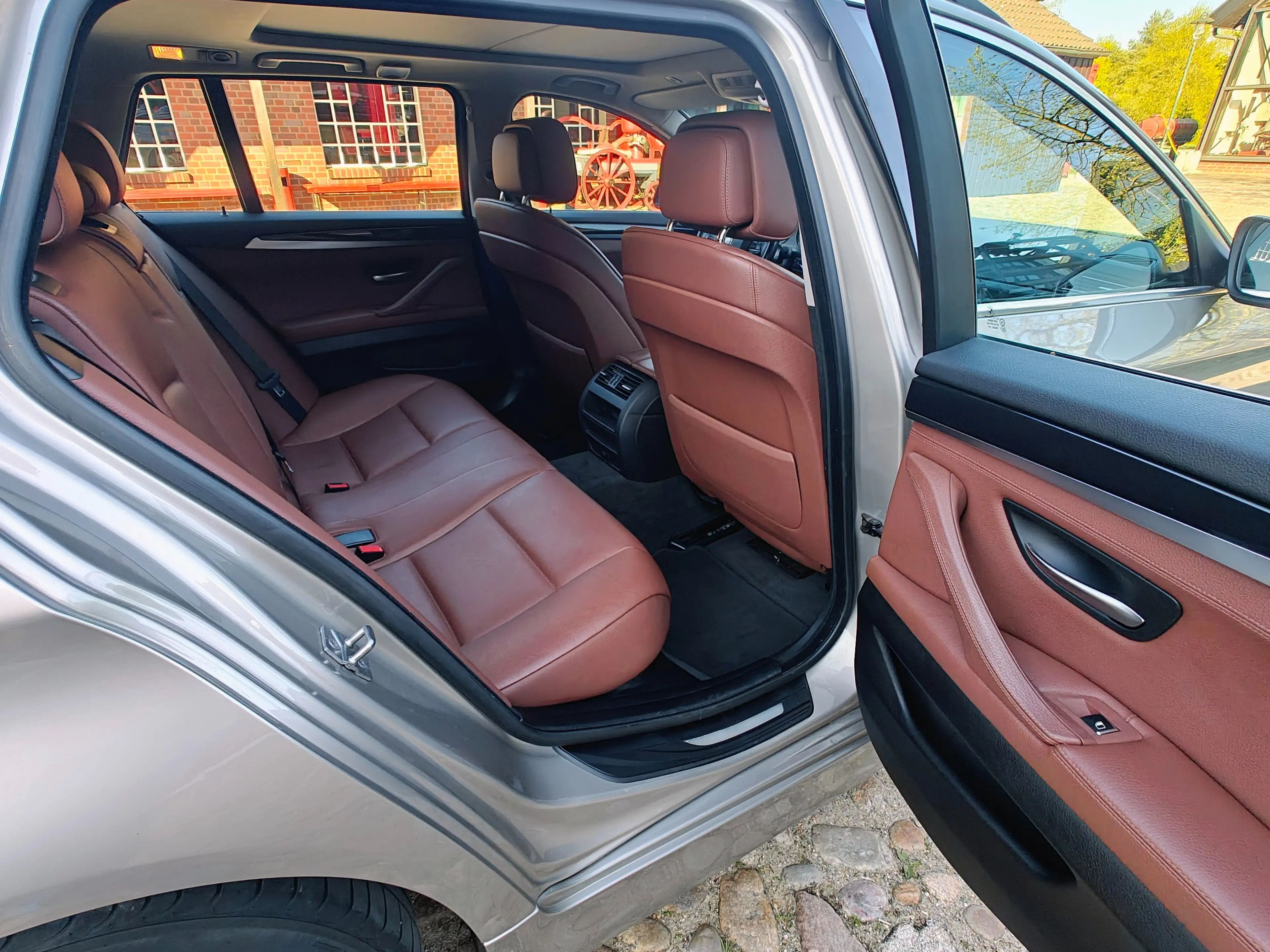BMW 525 525d Automatik/ Panorama Dach -AHK — photo 13