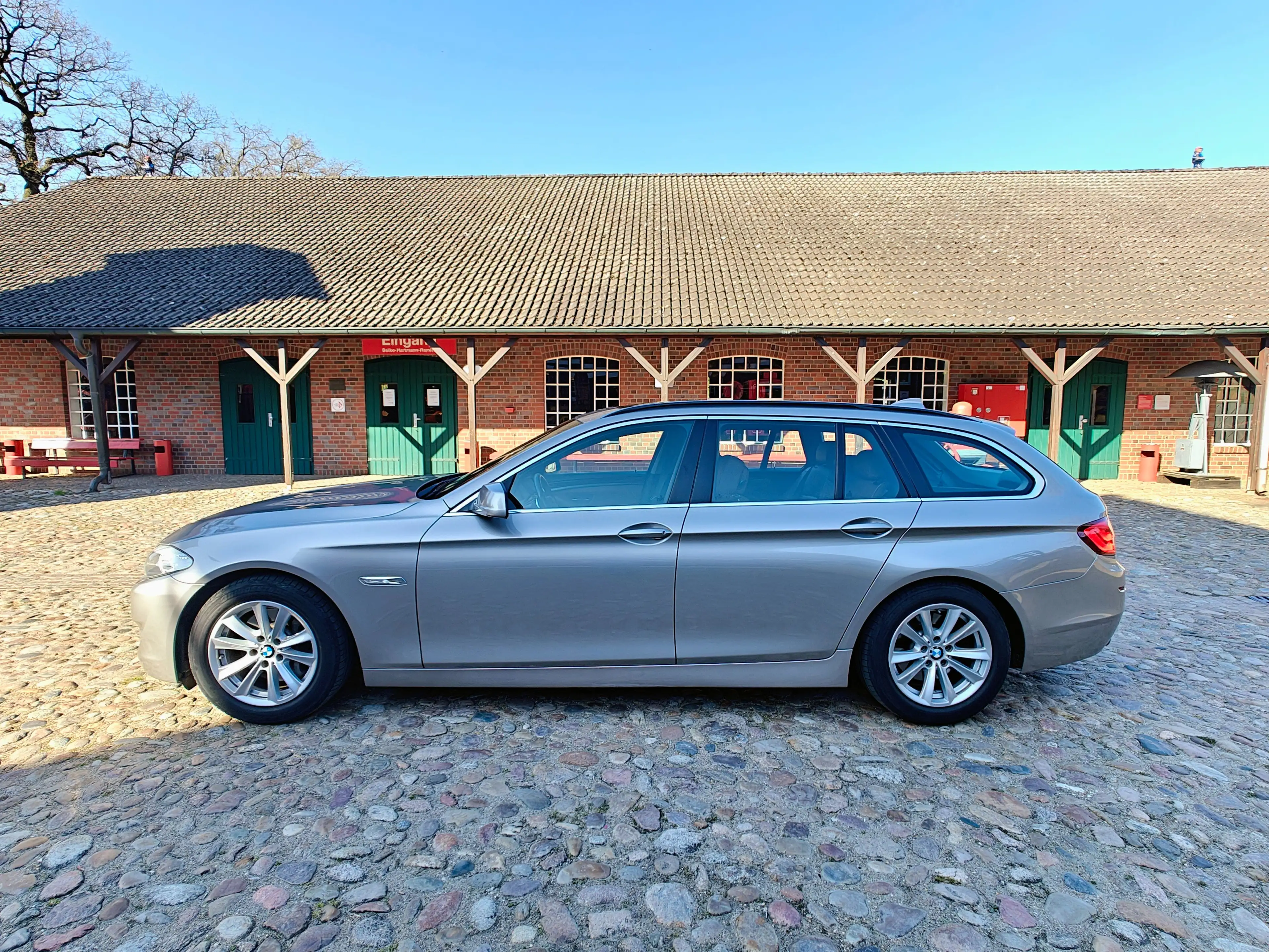 BMW 525 525d Automatik/ Panorama Dach -AHK — photo 4