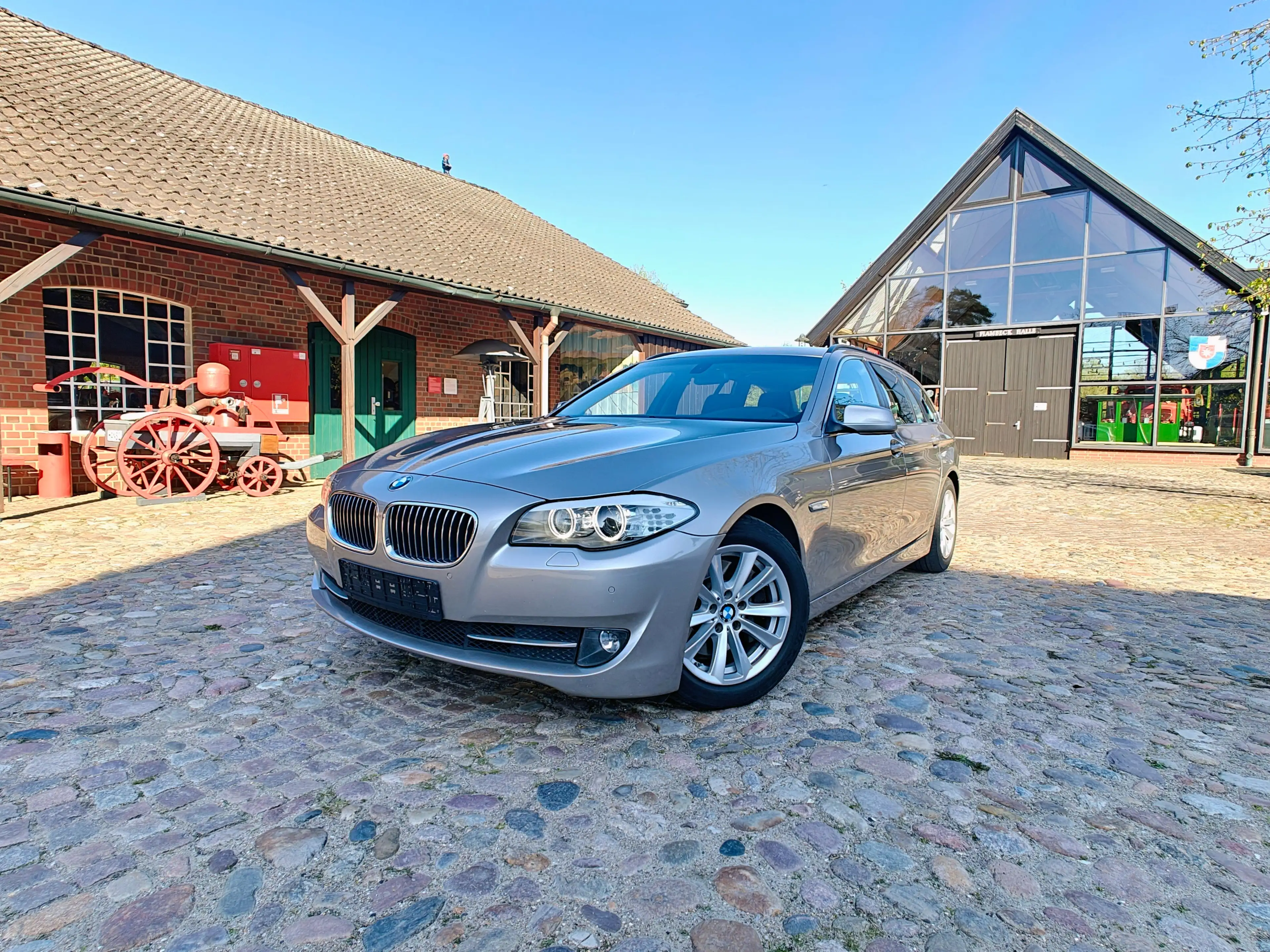 BMW 525 525d Automatik/ Panorama Dach -AHK
