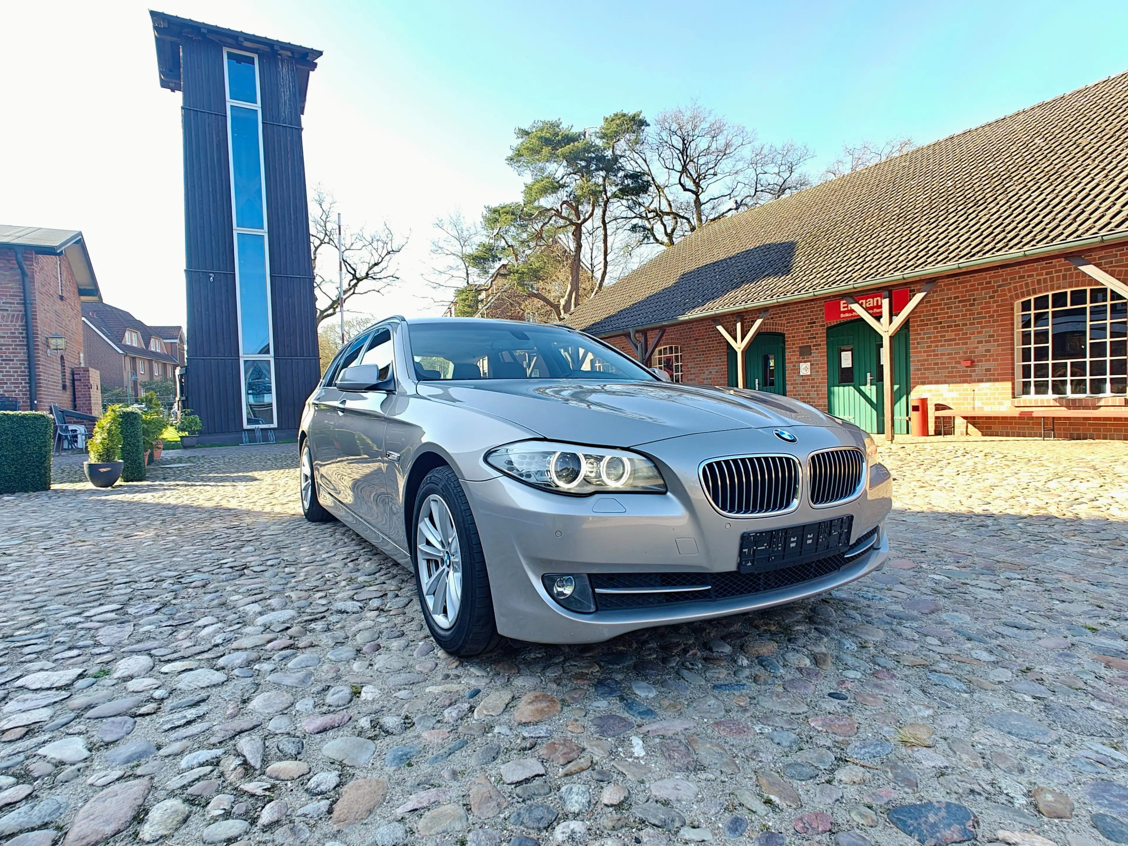 BMW 525 525d Automatik/ Panorama Dach -AHK — photo 2