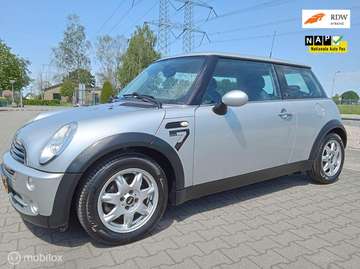 Mini 1.6 One/automaat/airco/lage kmstand