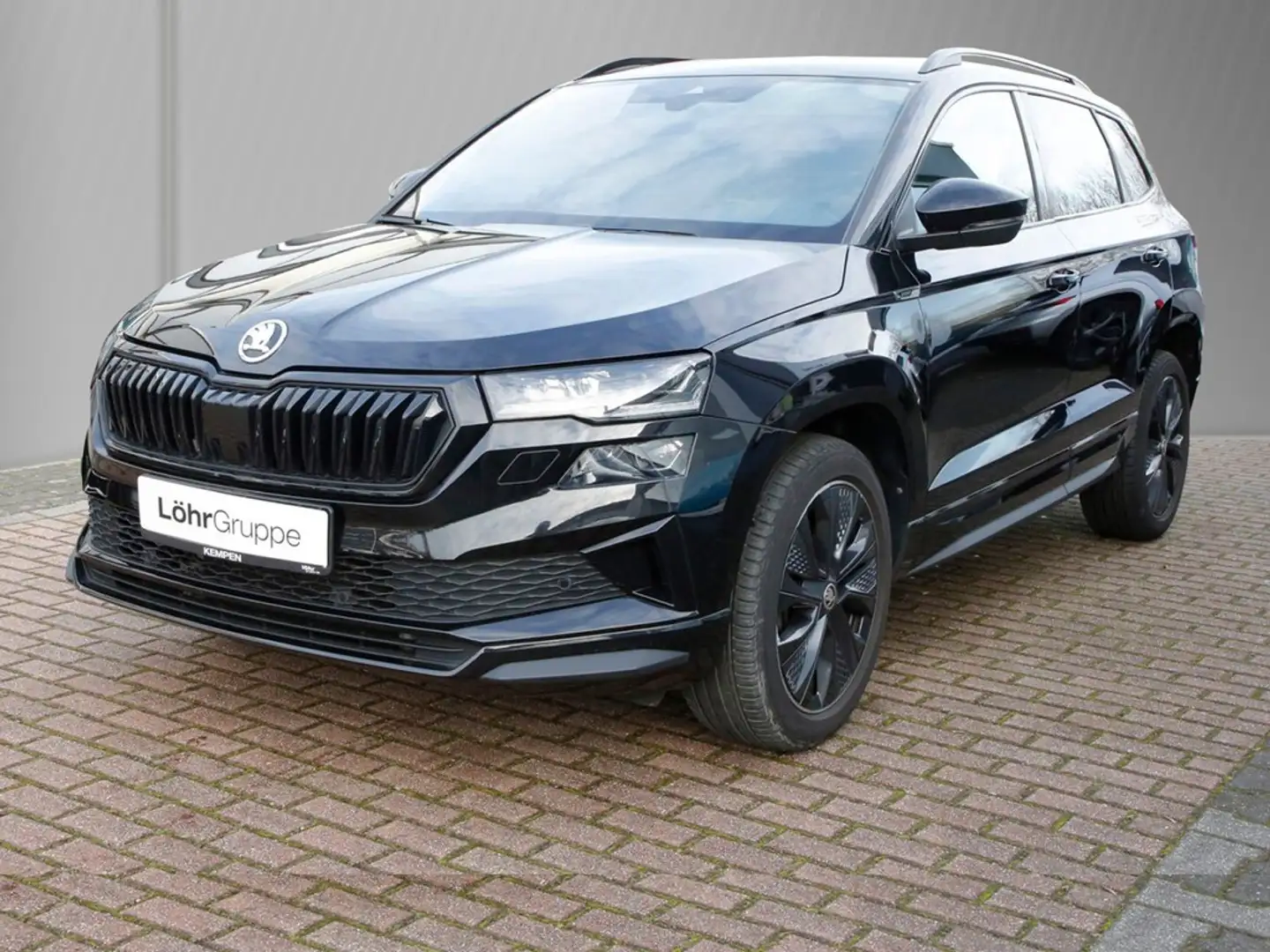 Skoda Karoq 1.5 TSI DSG Sportline 18" AHK ACC KAMERA Schwarz - 2