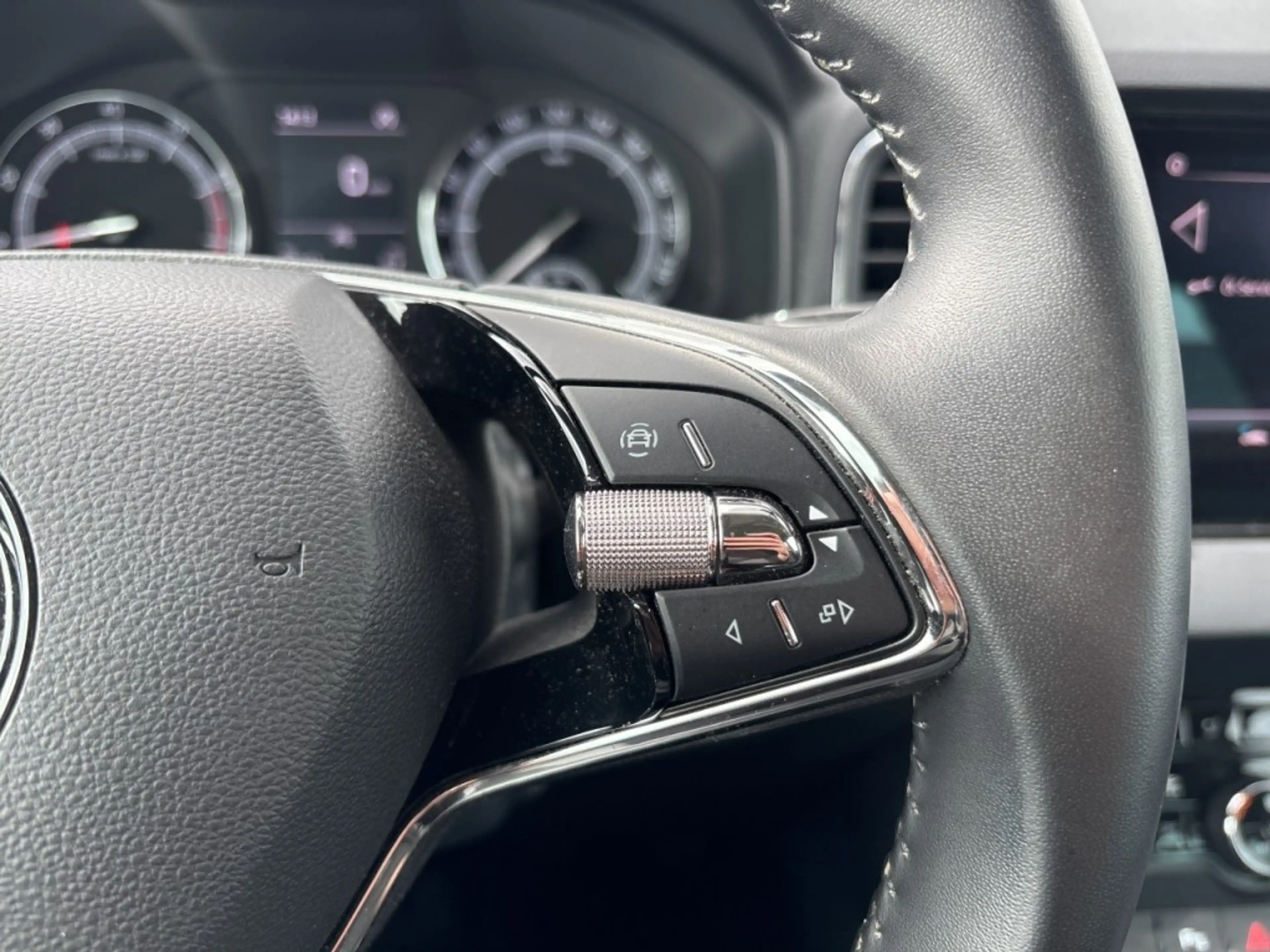 Skoda Karoq 1.0 TSI CLEVER PDC/CRUISE/LED/STOELVERW-VOOR+ACHTE — photo 19