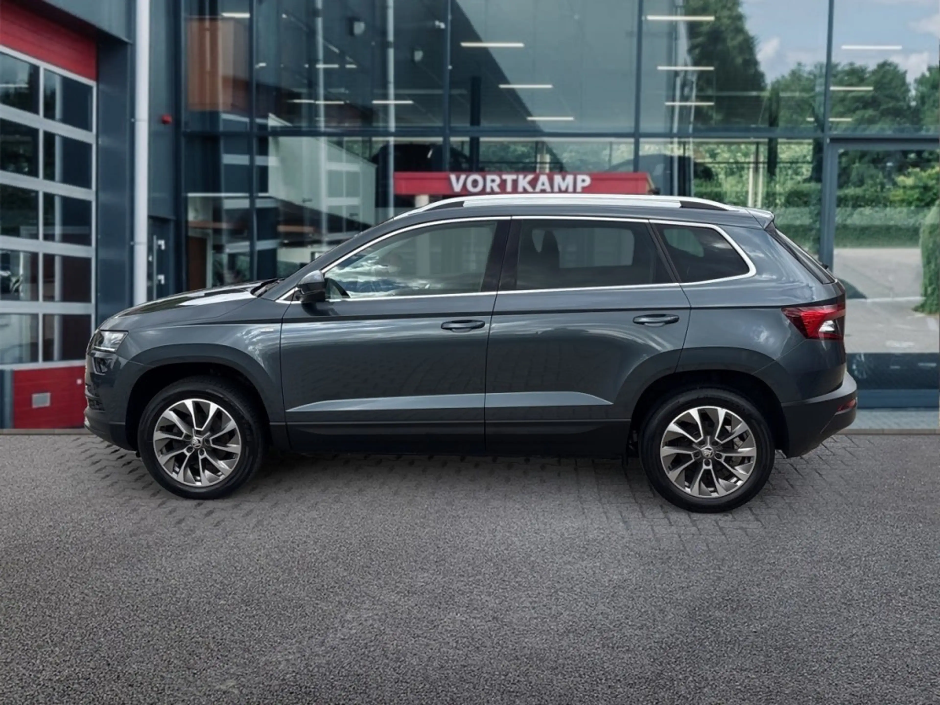 Skoda Karoq 1.0 TSI CLEVER PDC/CRUISE/LED/STOELVERW-VOOR+ACHTE — photo 8