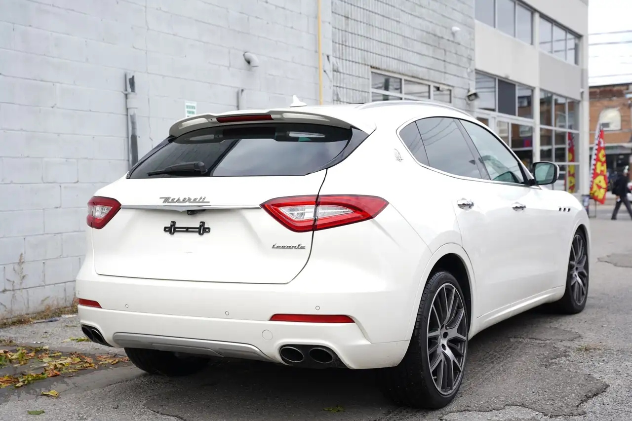 Maserati Levante снимка Maserati Levante