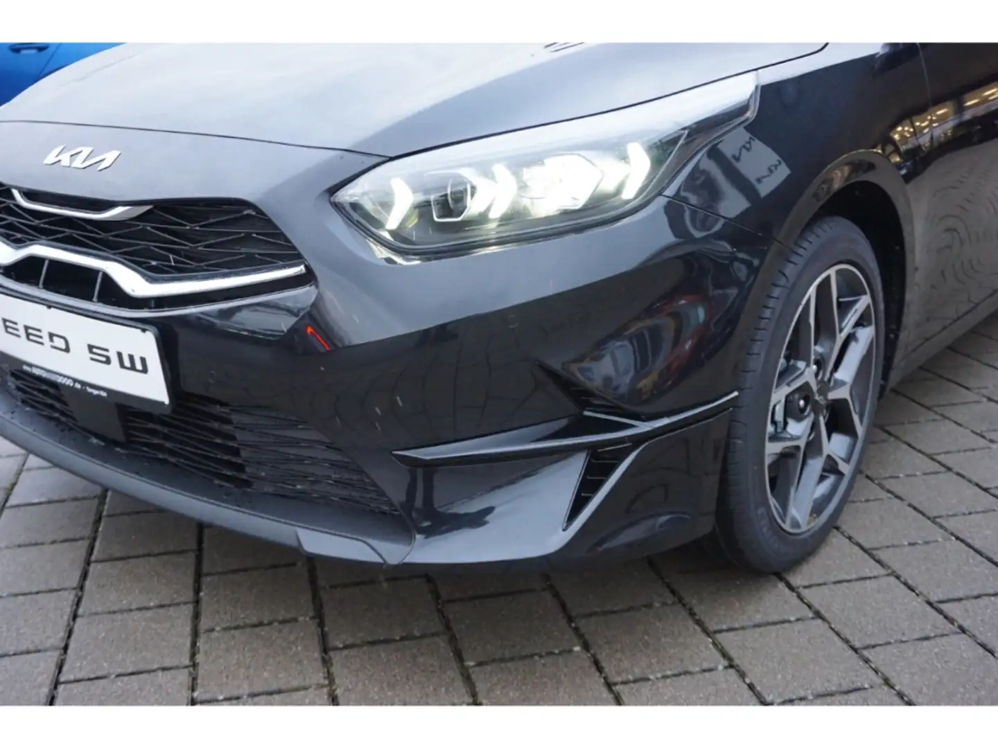 Kia Ceed SW / cee'd SW 1.5T 140 Spirit DCT7 Navi LED DAB SHZ ACC Noir - 2